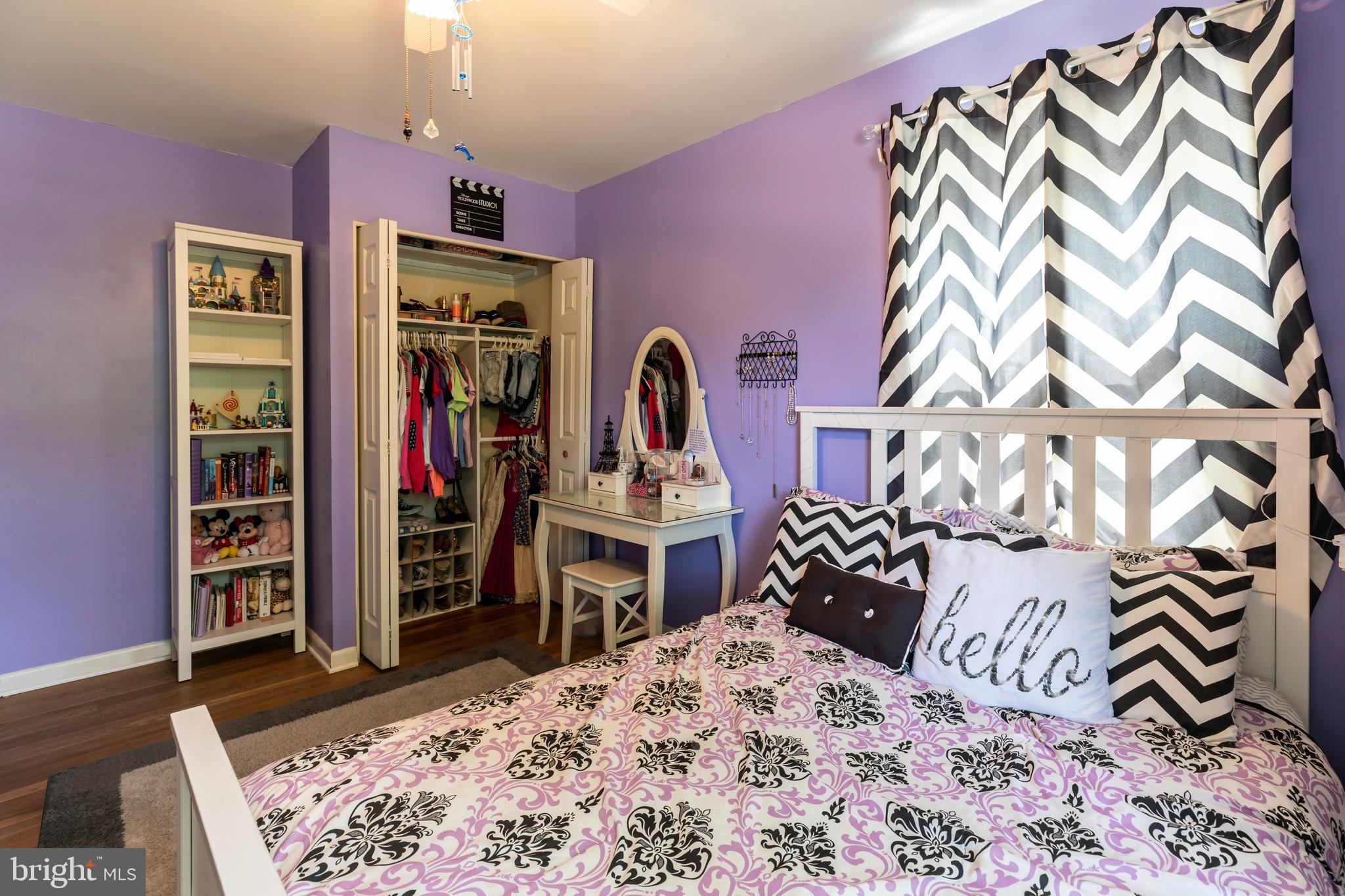 HAYFIELD FARM - Residential