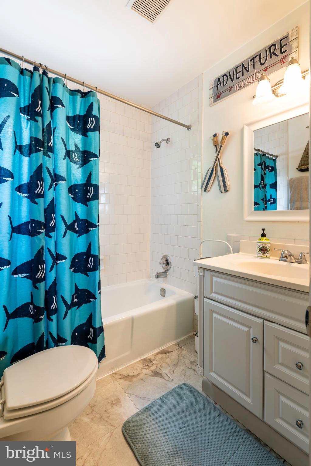 HAYFIELD FARM - Residential