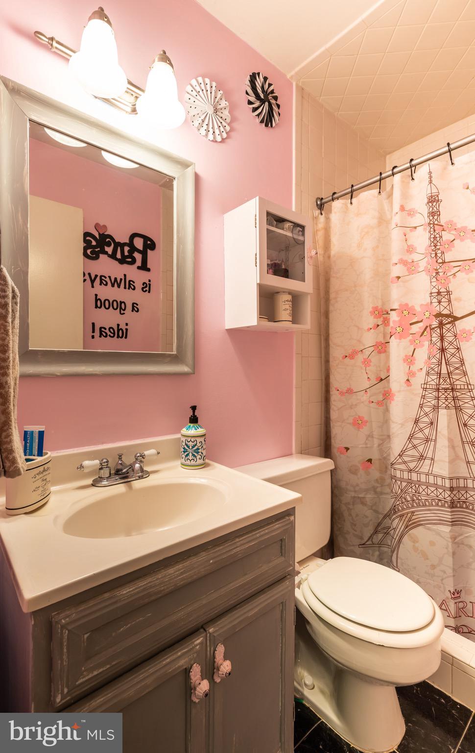 HAYFIELD FARM - Residential