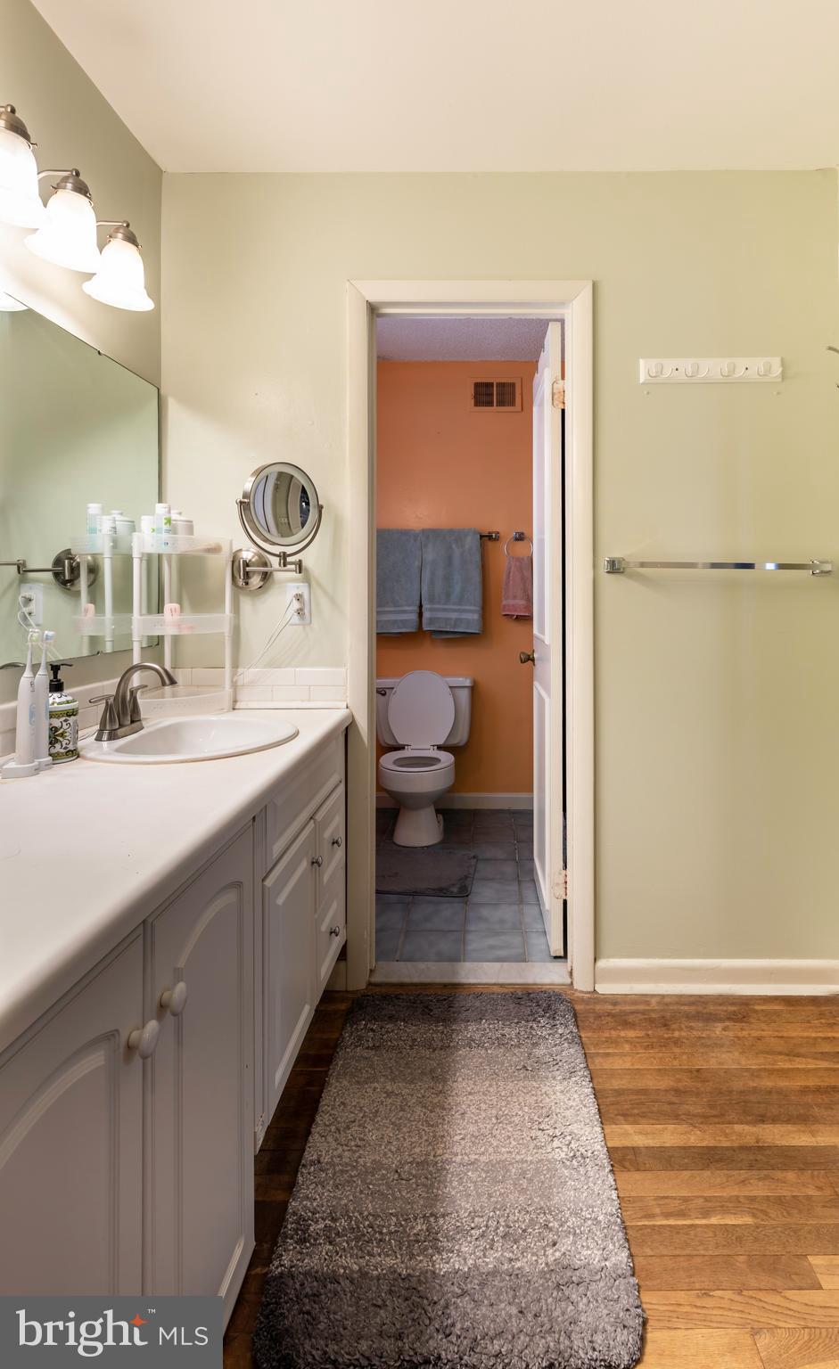 HAYFIELD FARM - Residential