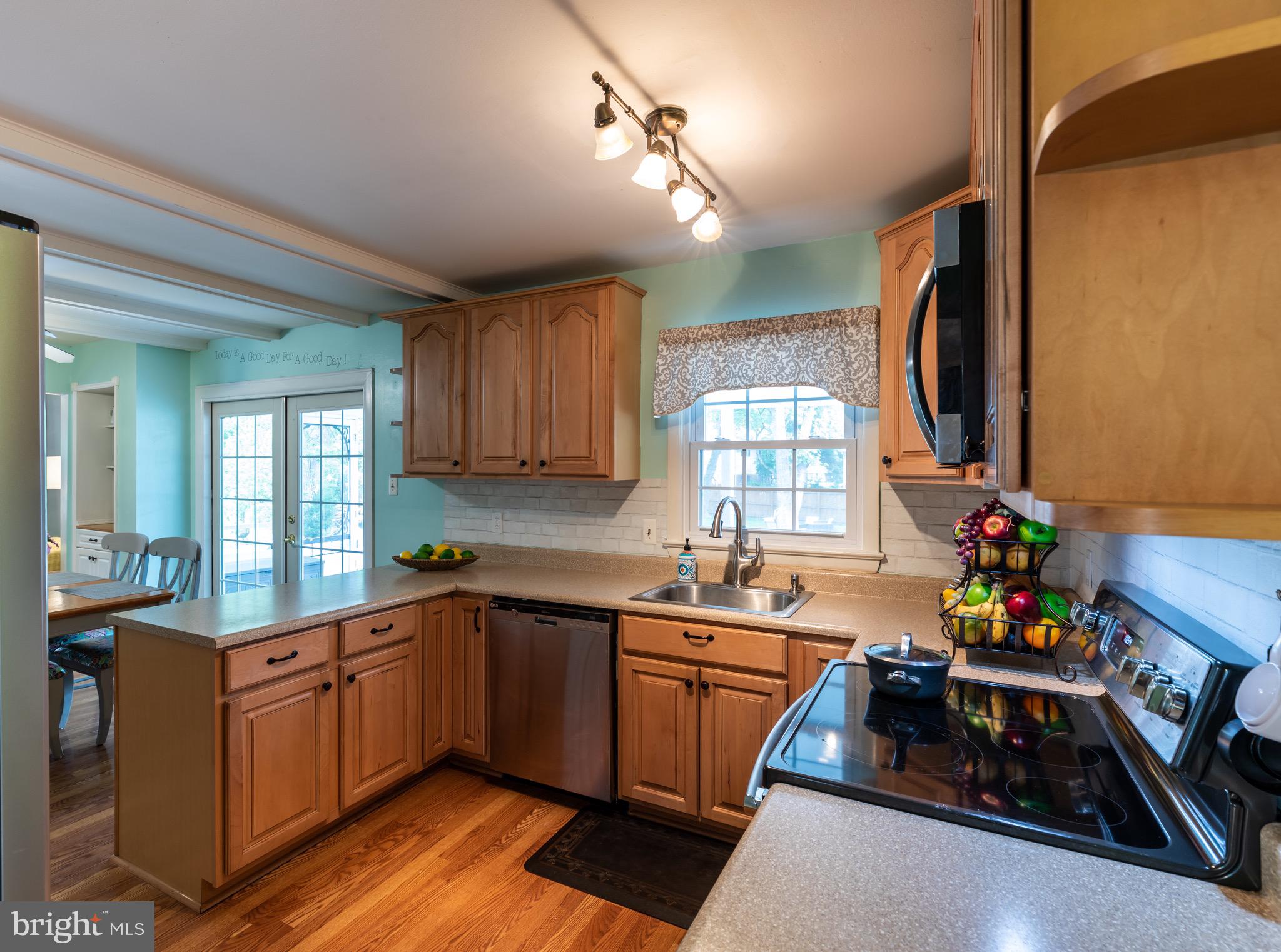 HAYFIELD FARM - Residential