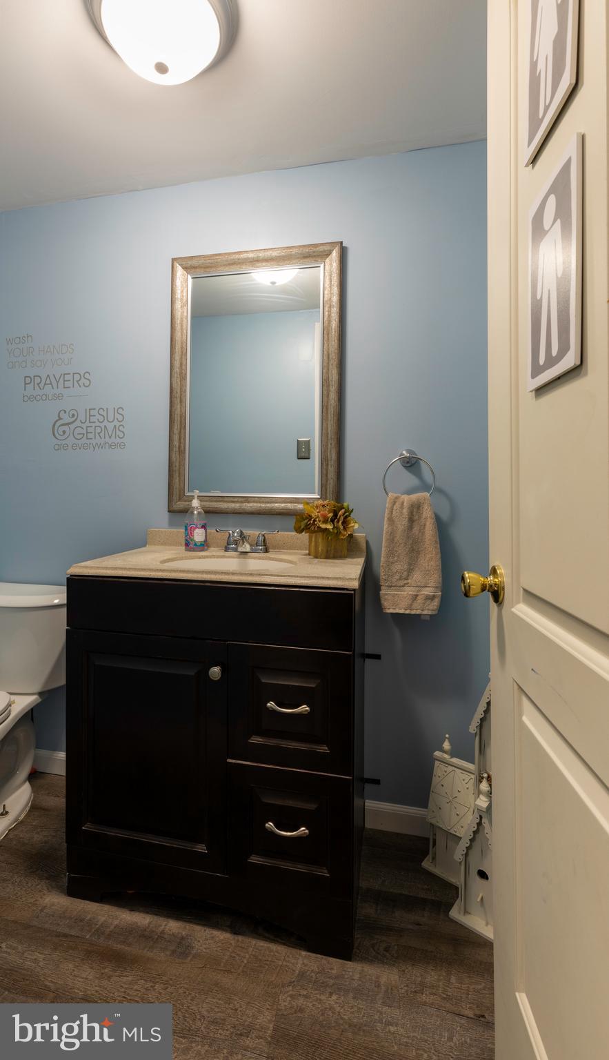 HAYFIELD FARM - Residential