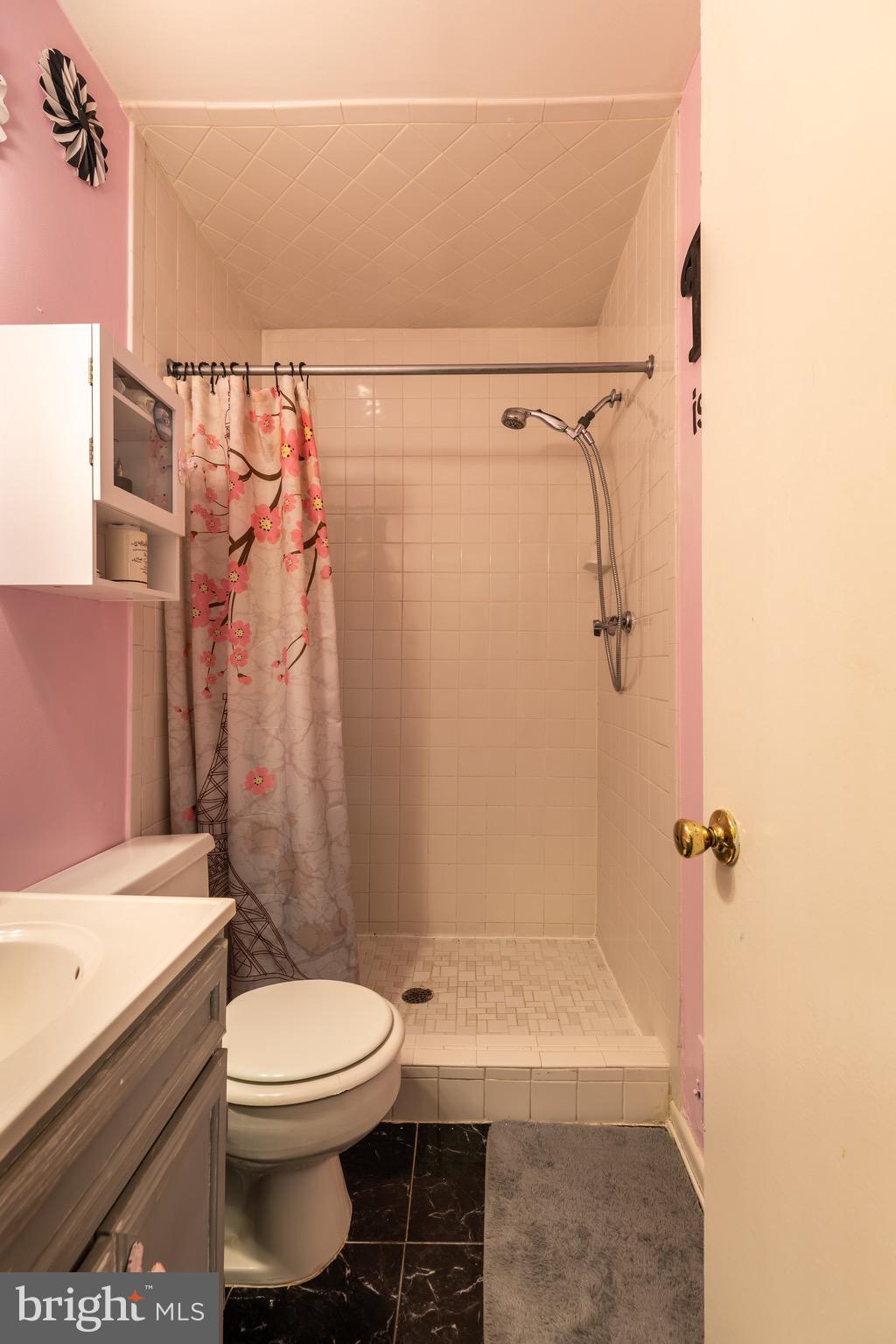 HAYFIELD FARM - Residential