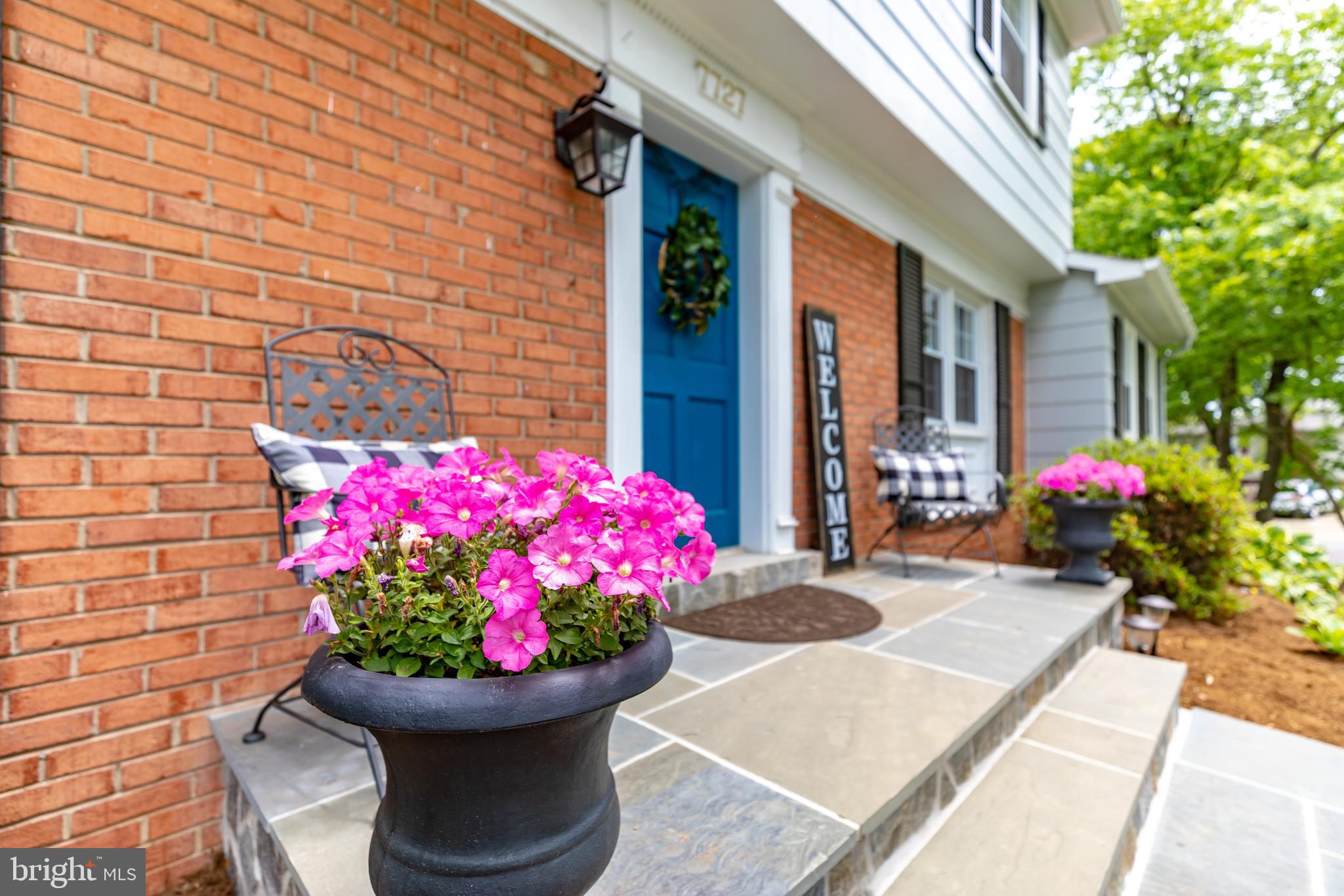 HAYFIELD FARM - Residential