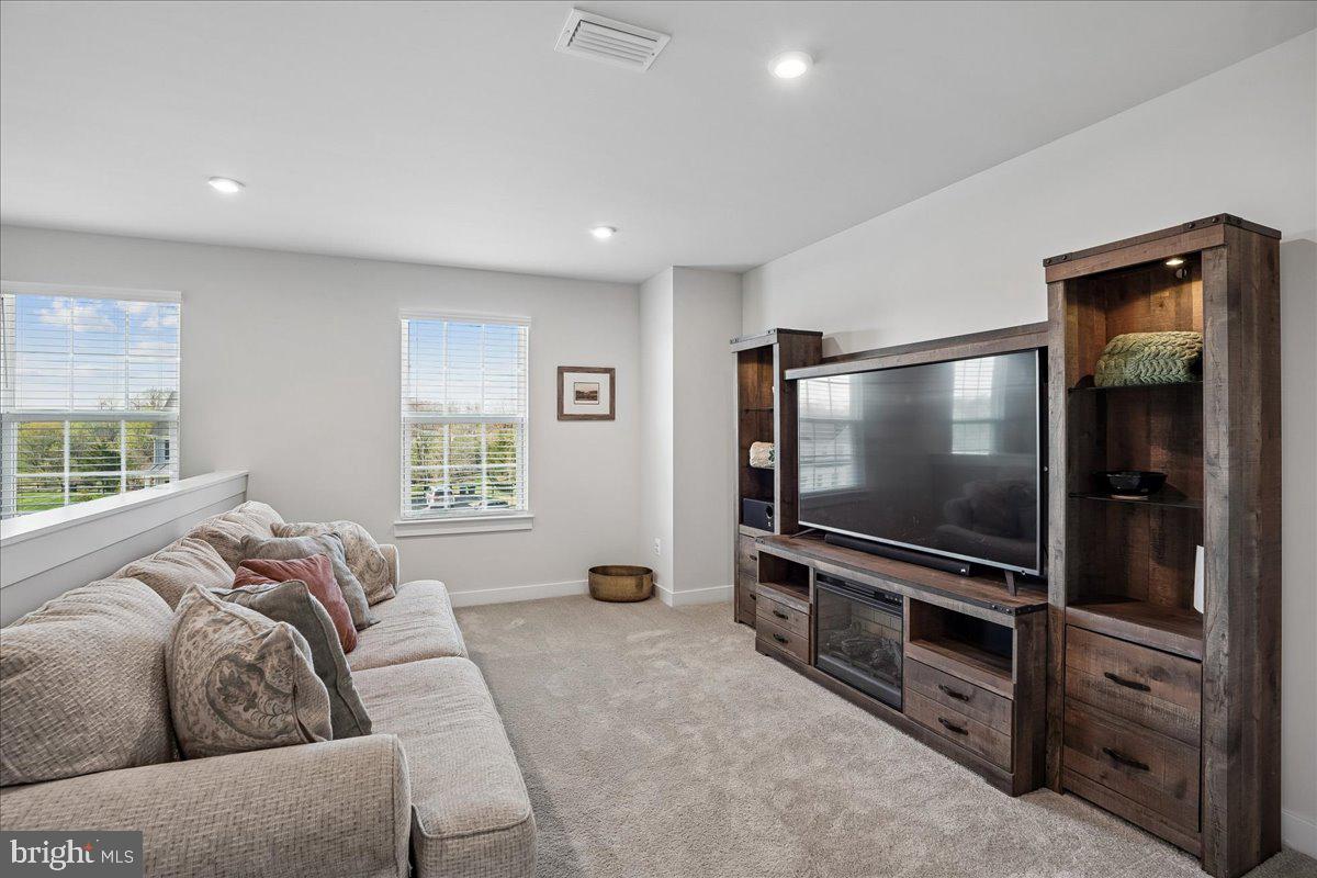 WARRENTON CHASE - Residential