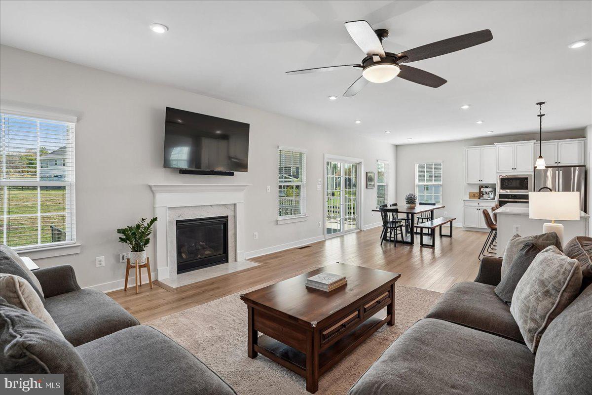 WARRENTON CHASE - Residential