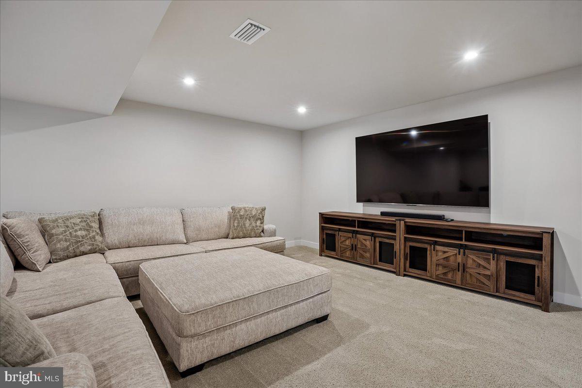 WARRENTON CHASE - Residential