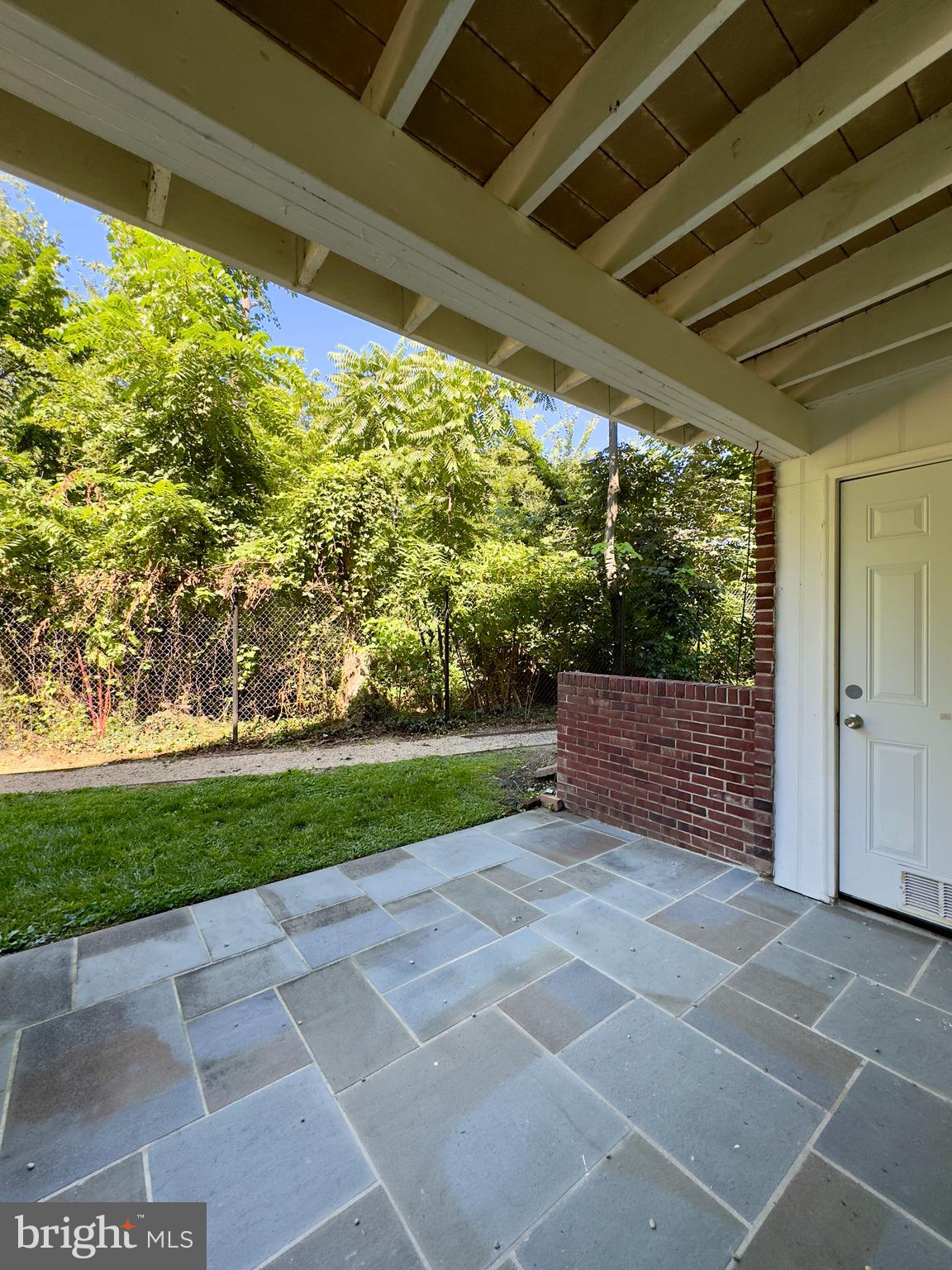 VILLAGES OF HOMELAND - Residential Lease