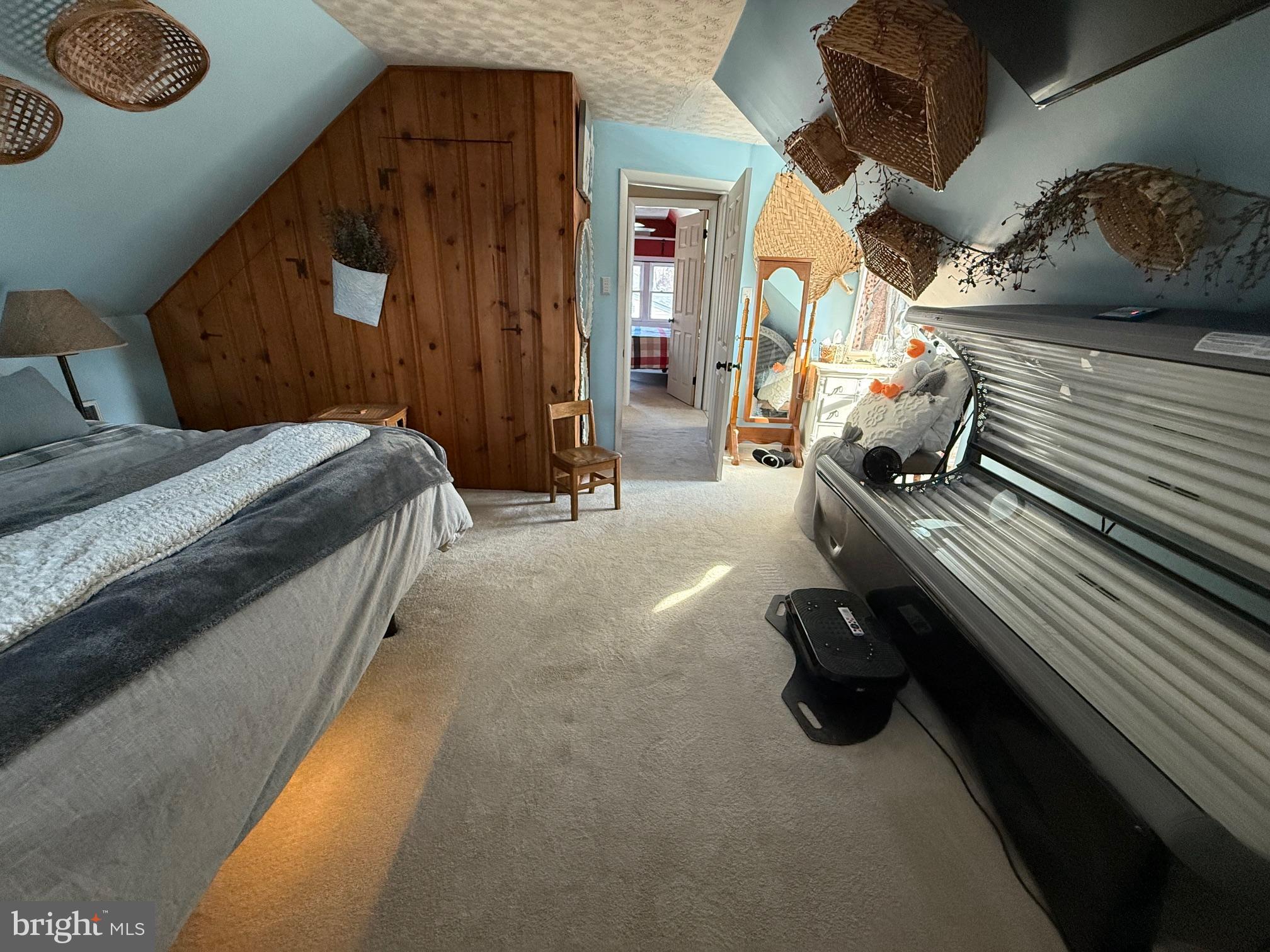 COUNTRY CLUB ESTATES - Residential