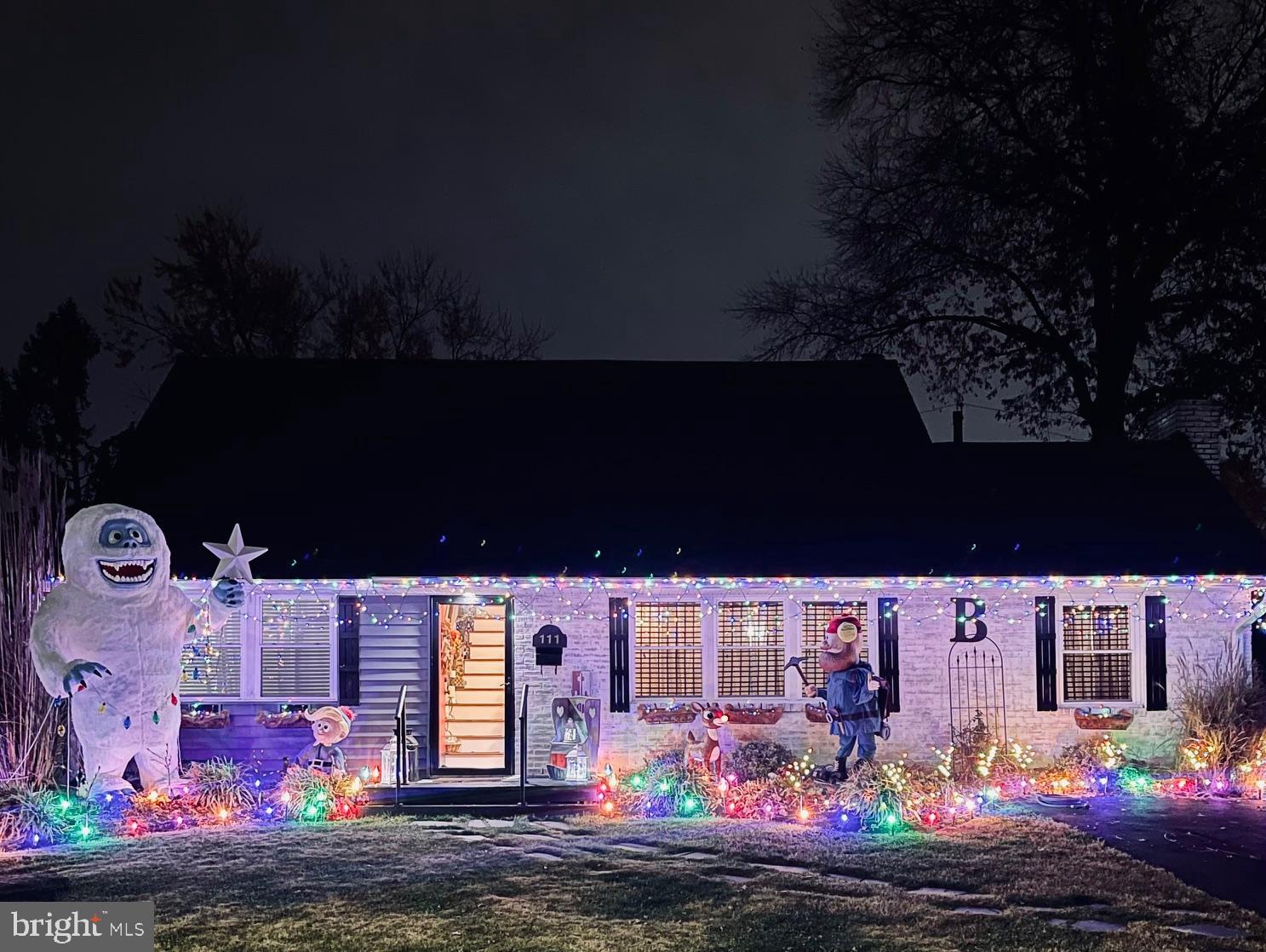 COUNTRY CLUB ESTATES - Residential