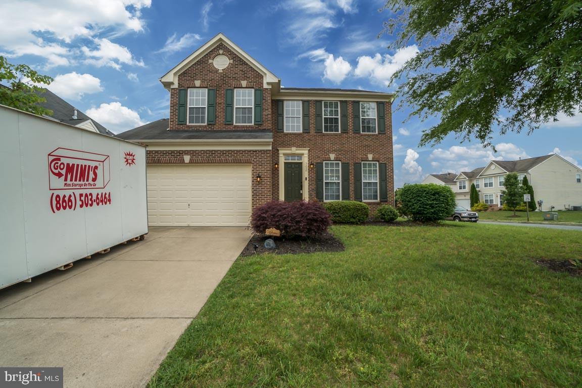 LEE'S PARKE - THE FALLS - Residential