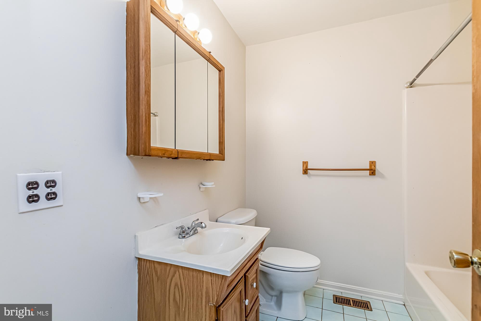 MANCHESTER FARMS - Residential