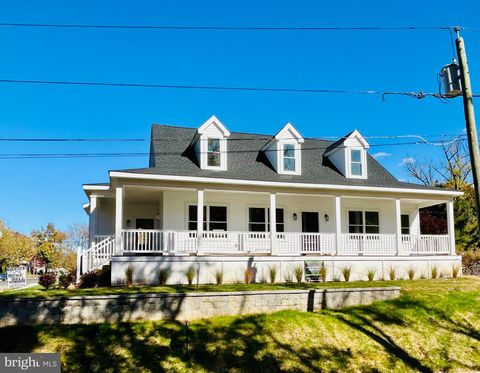 200 EAST LAKE DRIVE AUDUBON NJ 08106