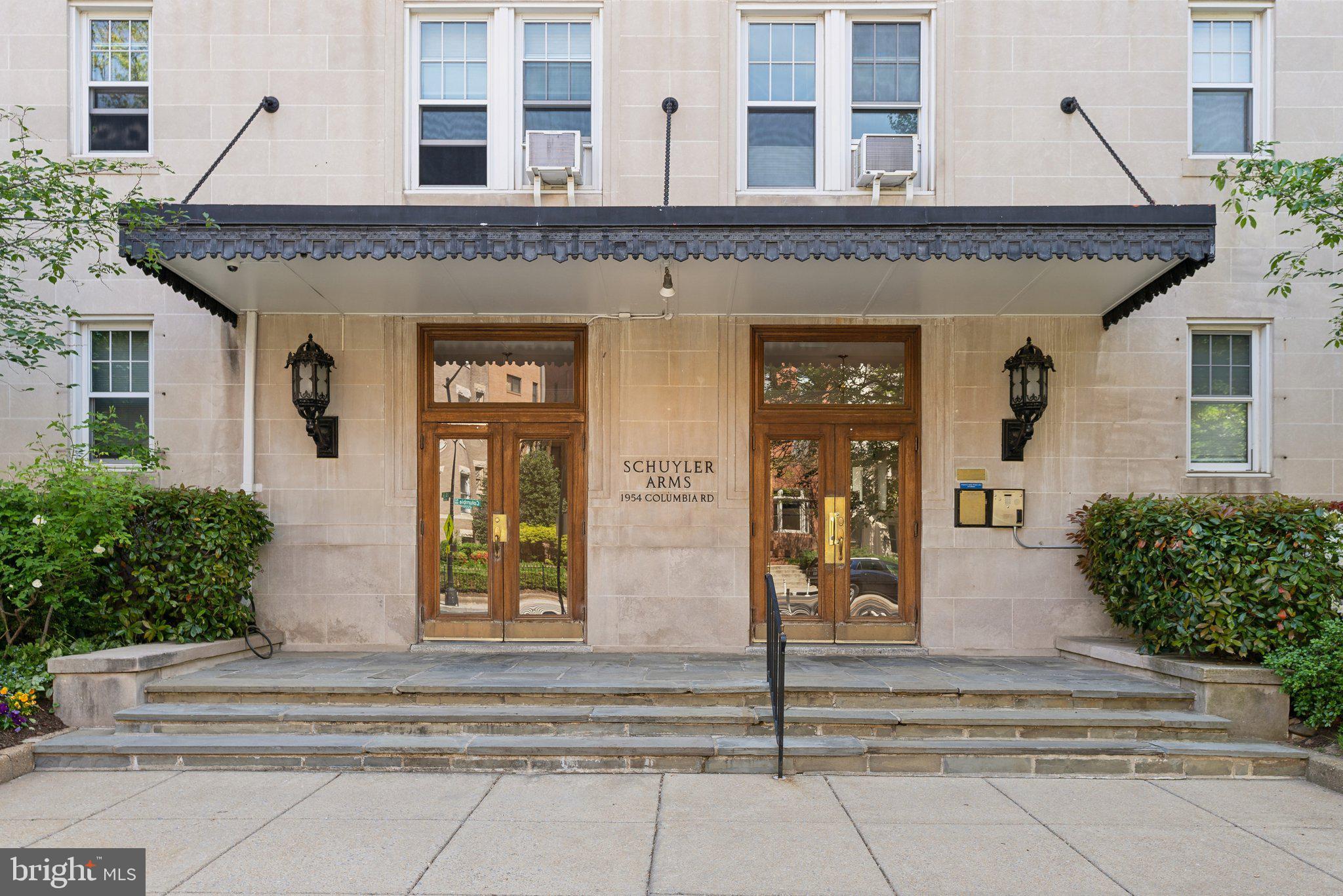 1954 COLUMBIA ROAD NW 812