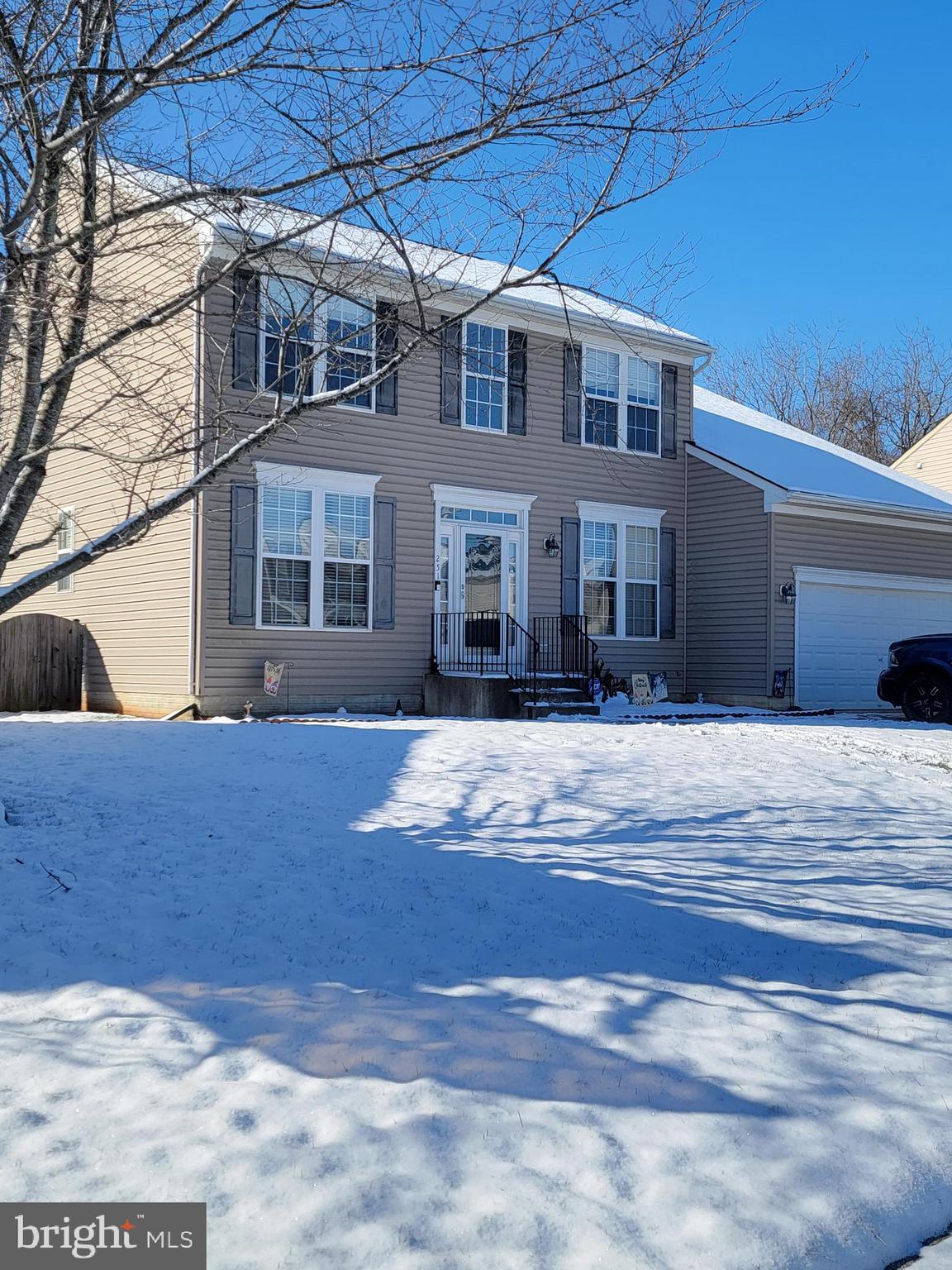 ORANGE ESTATES - Residential