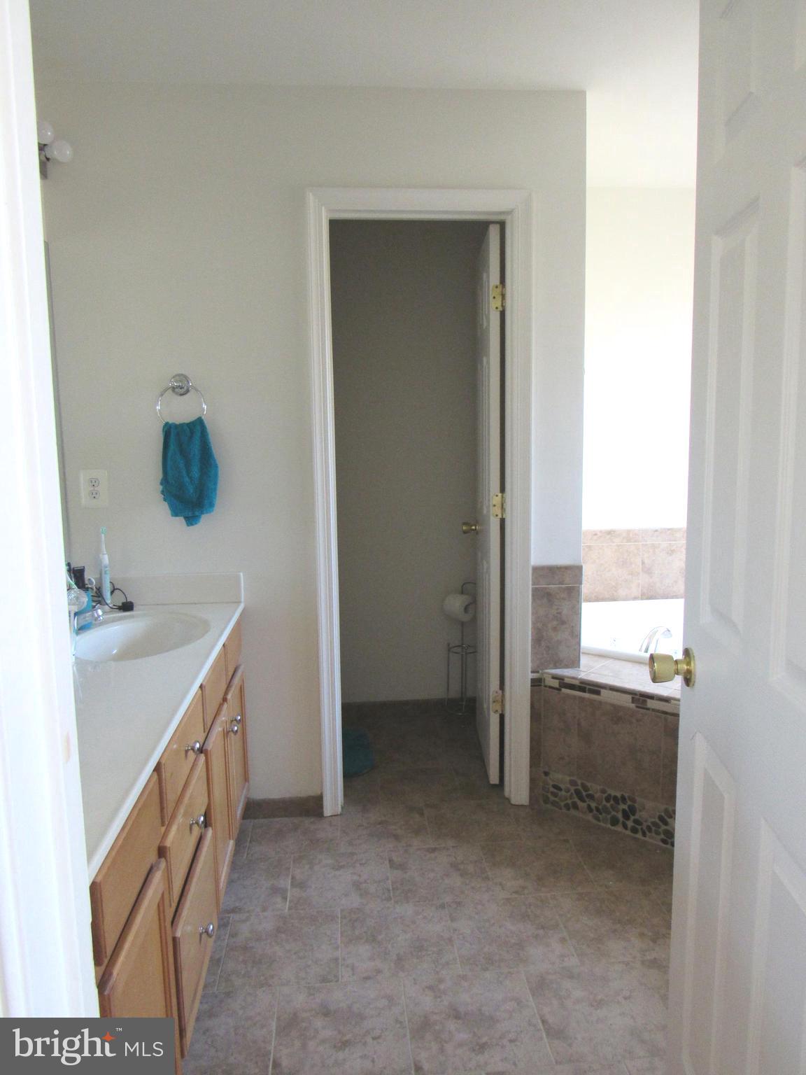 ORANGE ESTATES - Residential