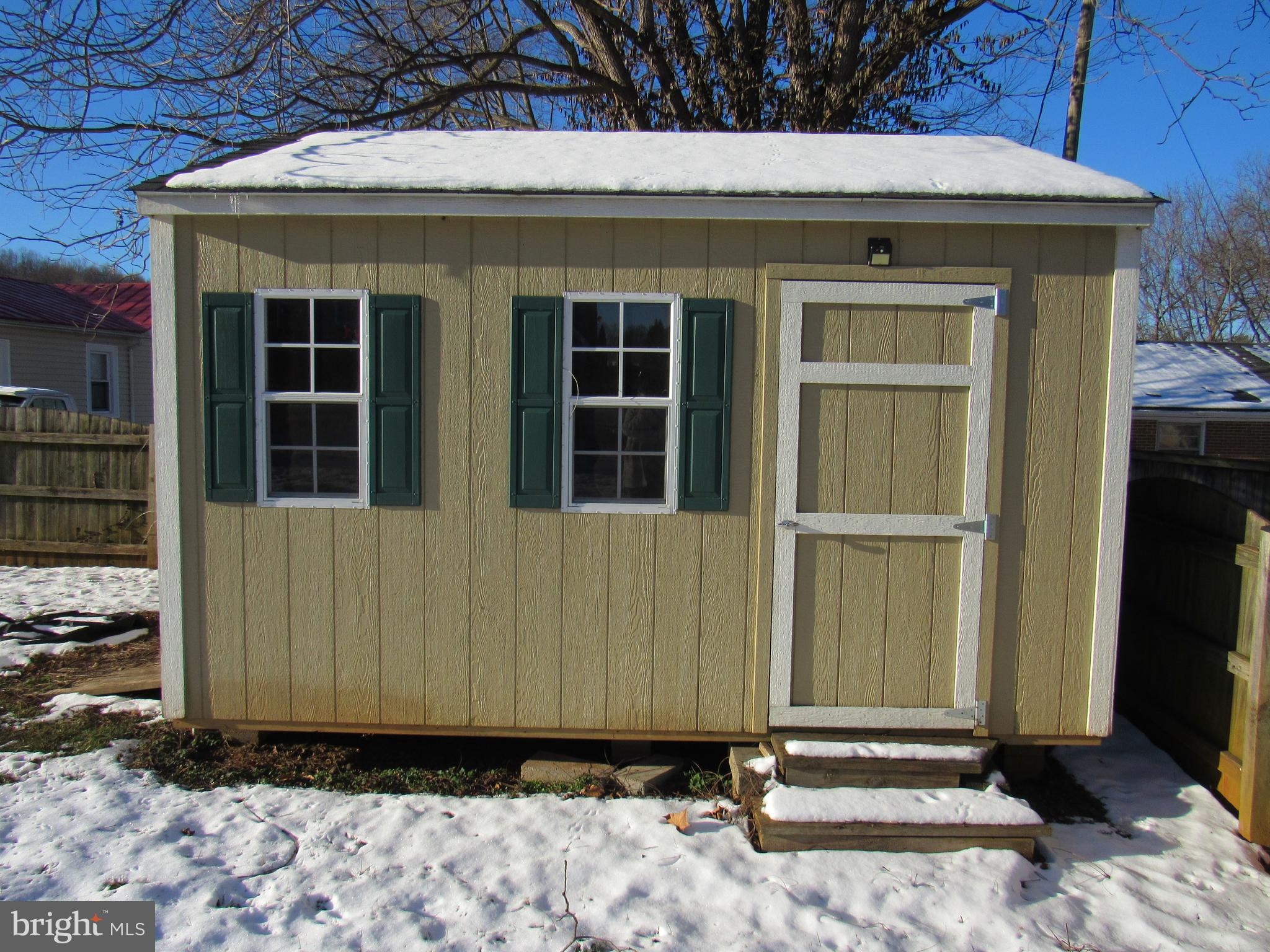 ORANGE ESTATES - Residential