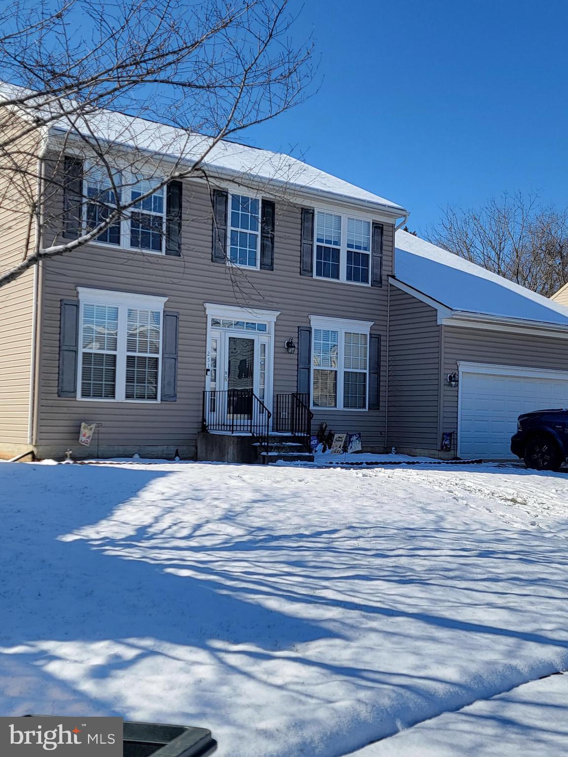 ORANGE ESTATES - Residential