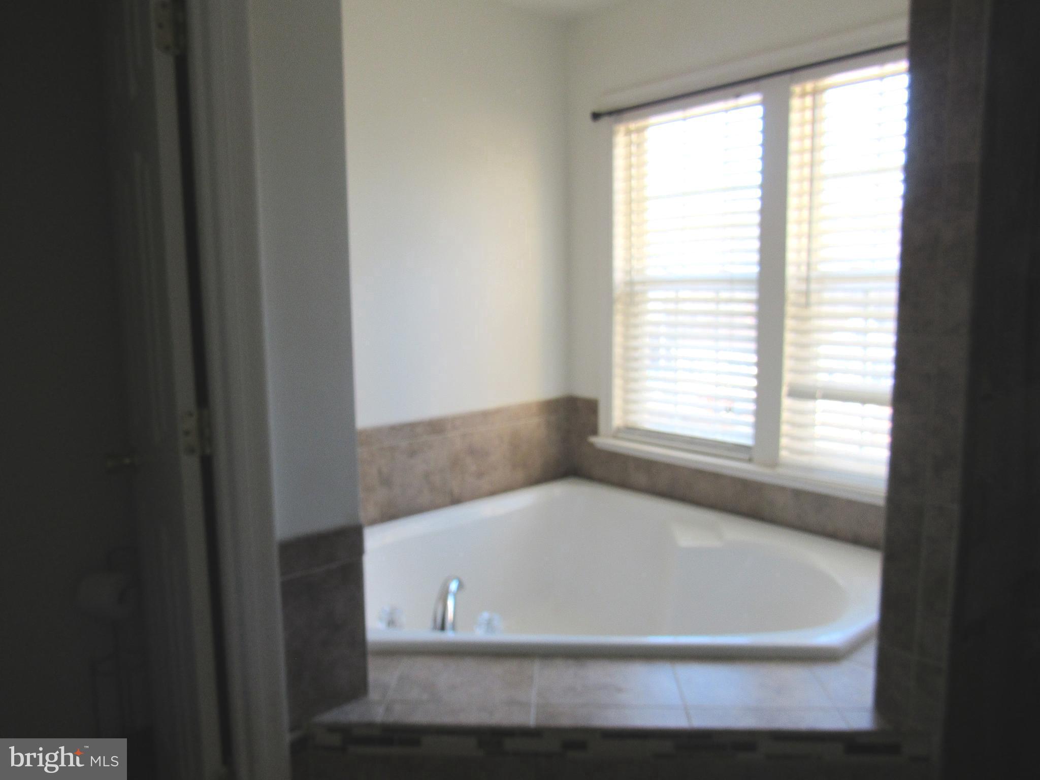 ORANGE ESTATES - Residential