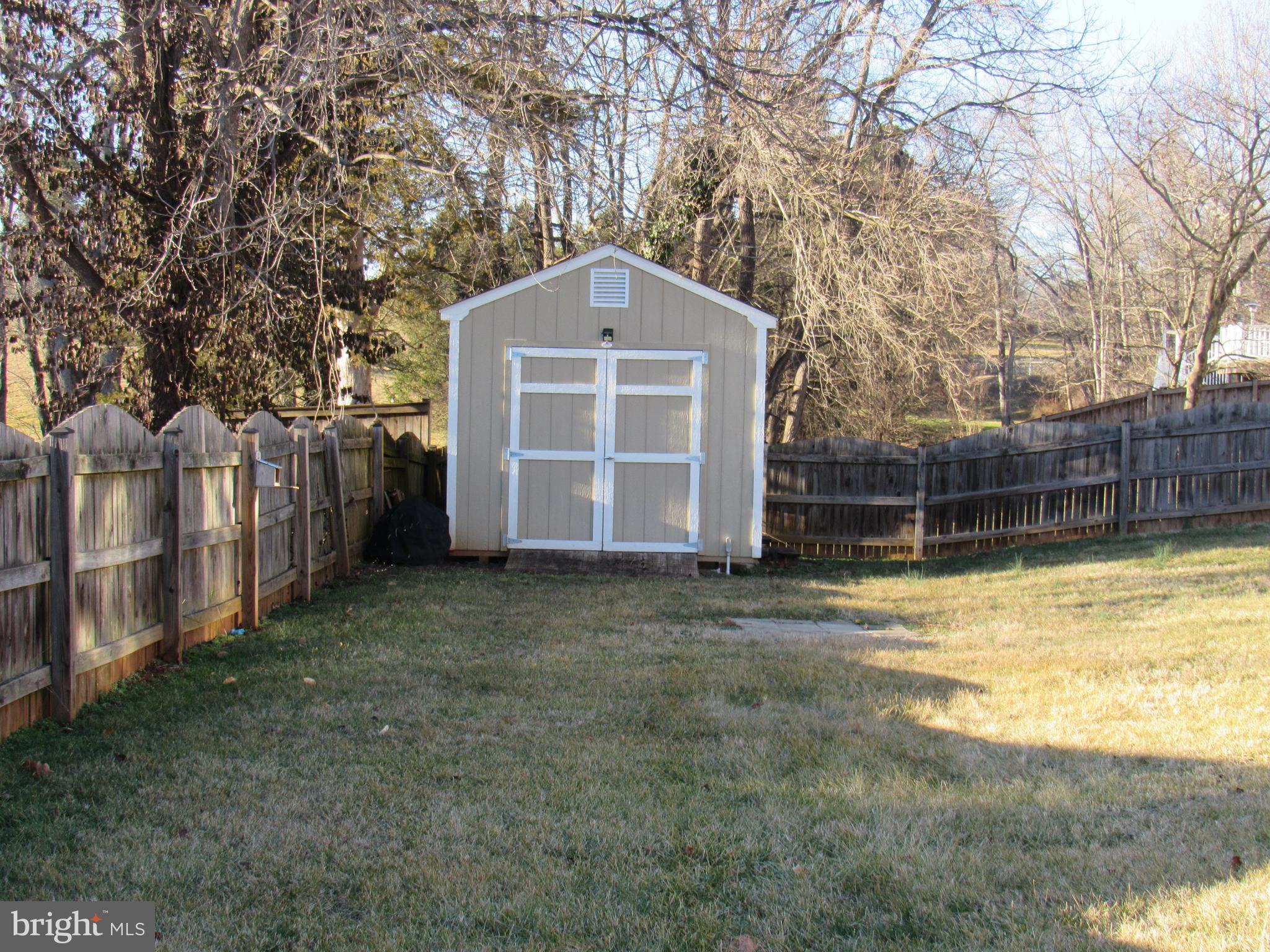 ORANGE ESTATES - Residential