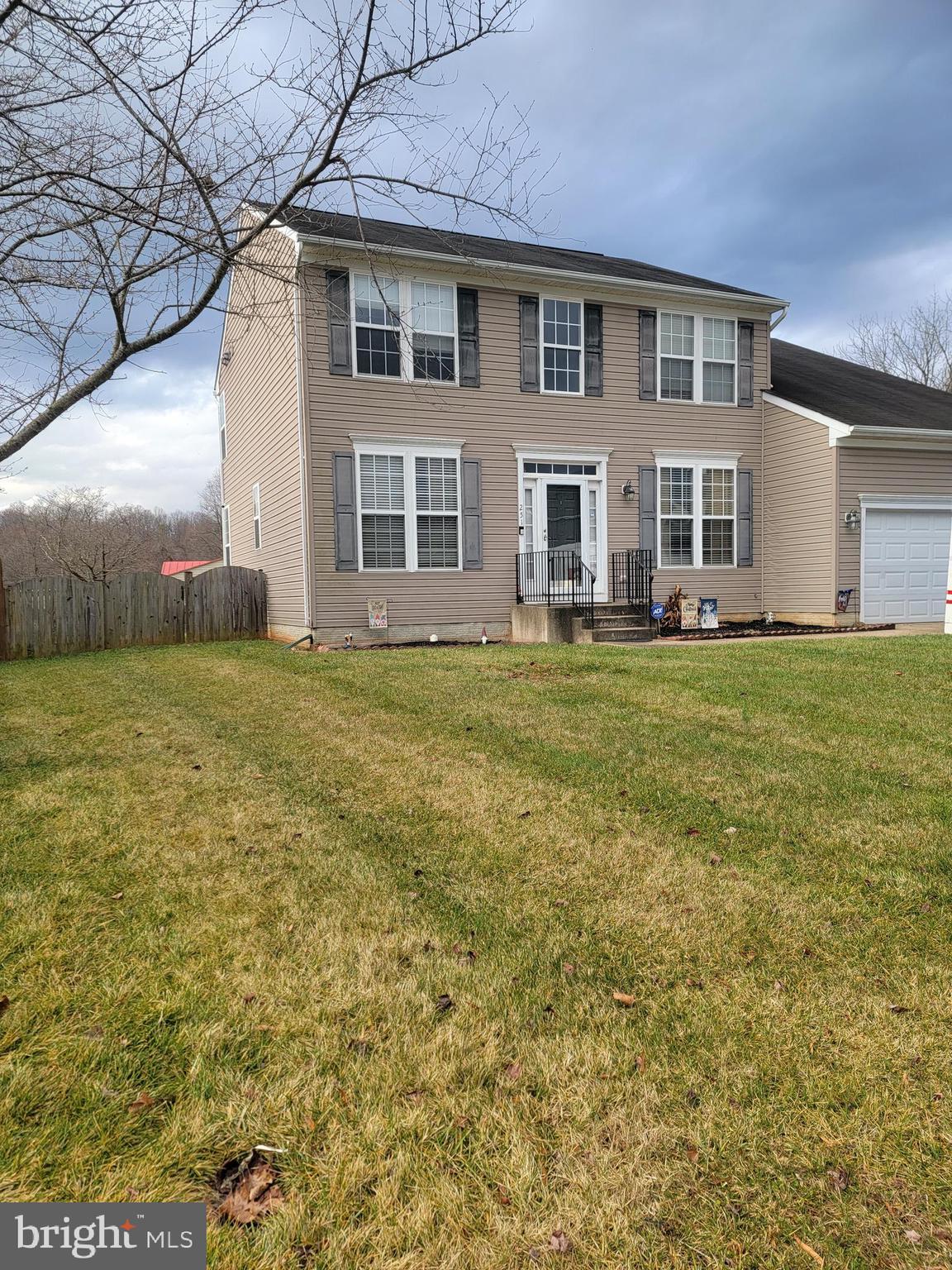 ORANGE ESTATES - Residential