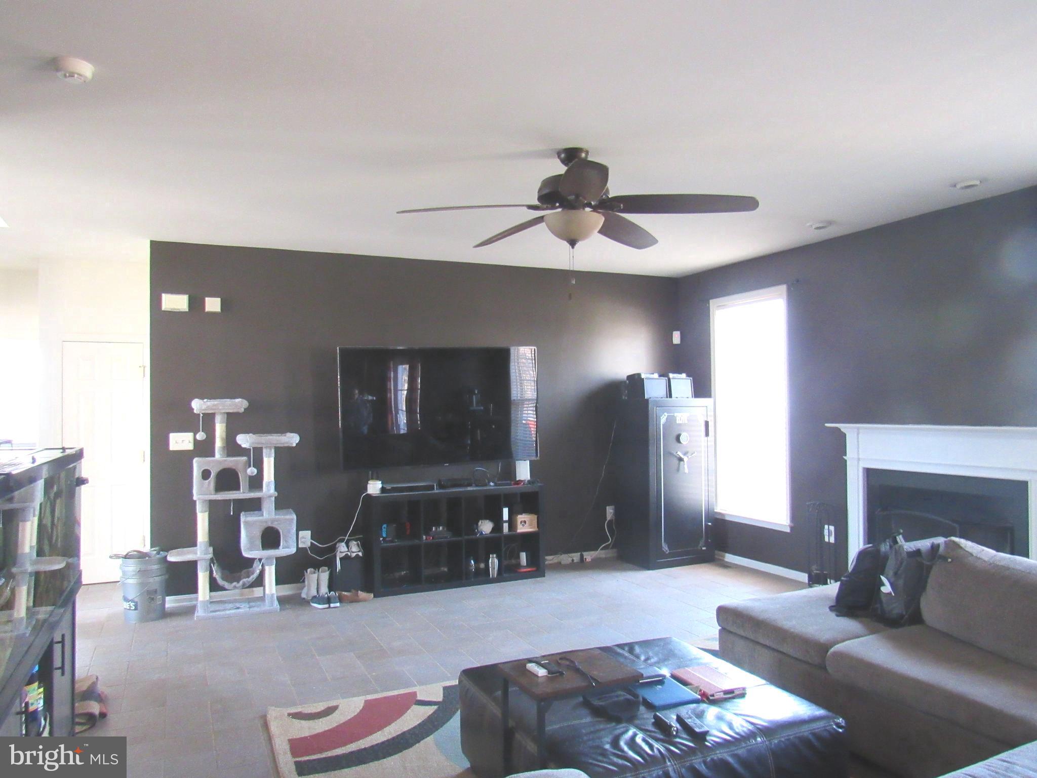 ORANGE ESTATES - Residential