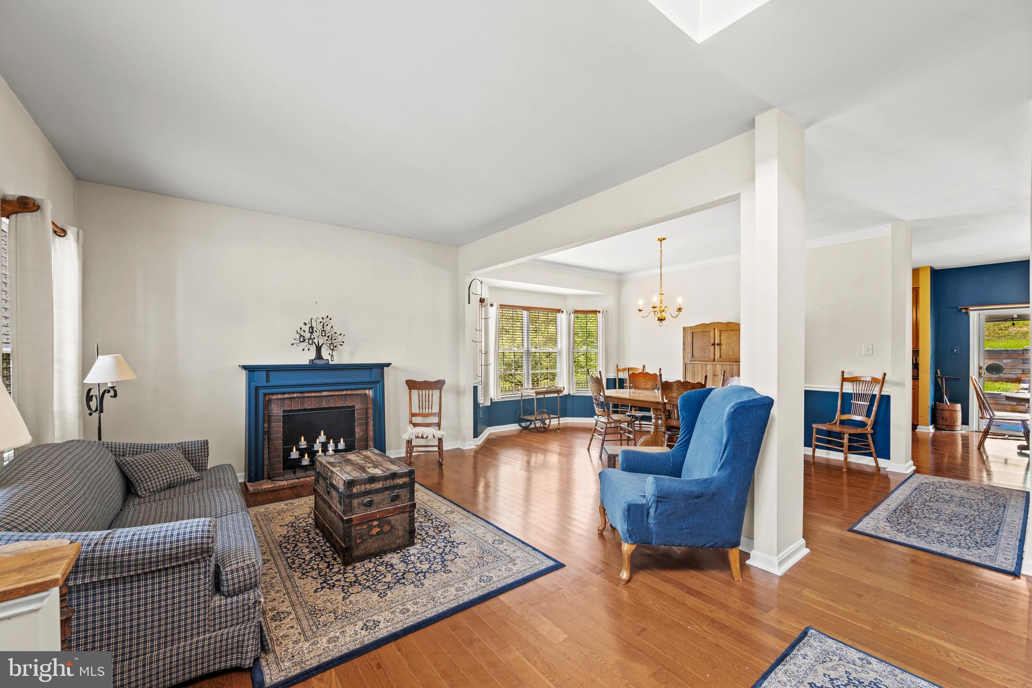 4036 LOMAR DRIVE