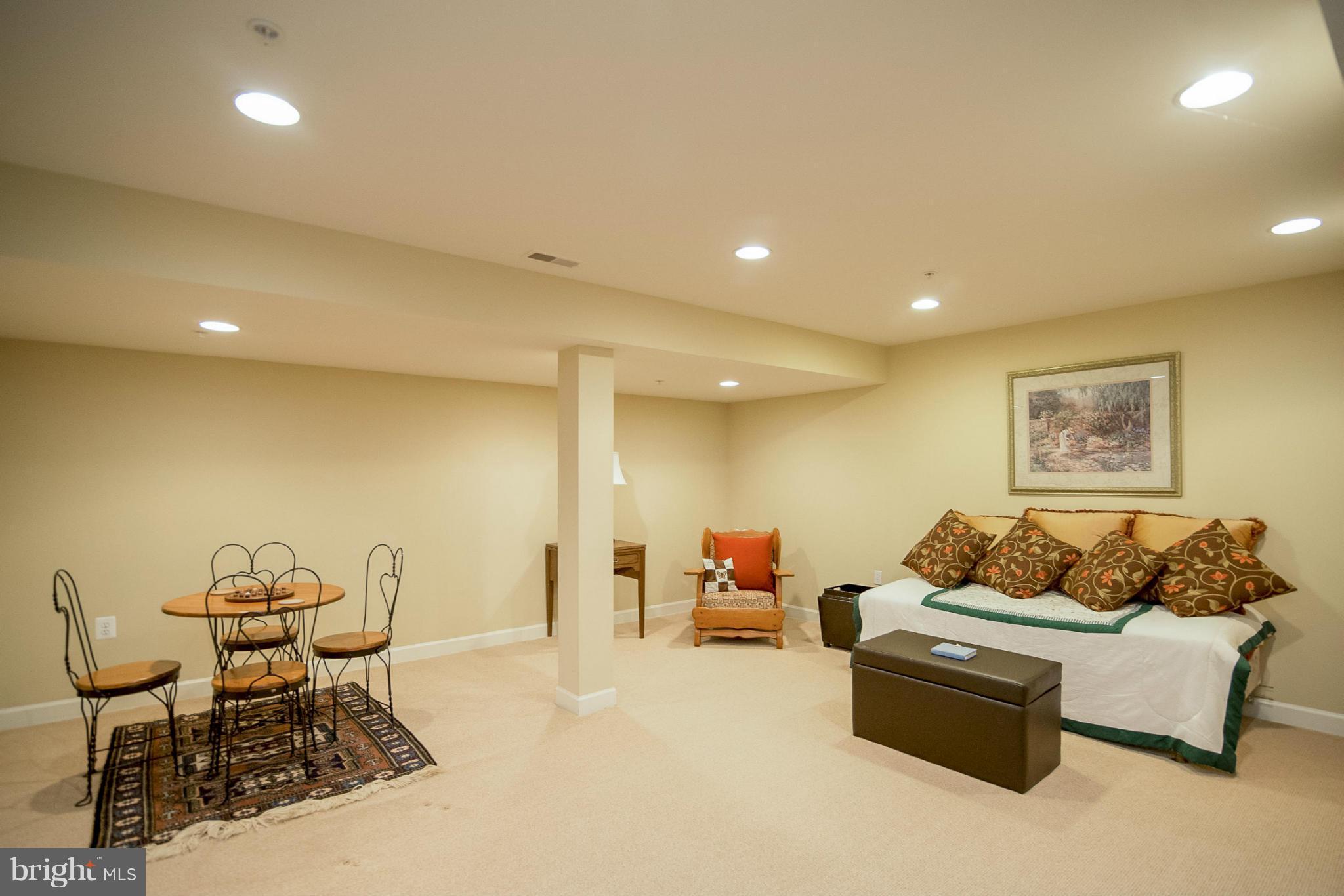 POOL RIDGE - Residential