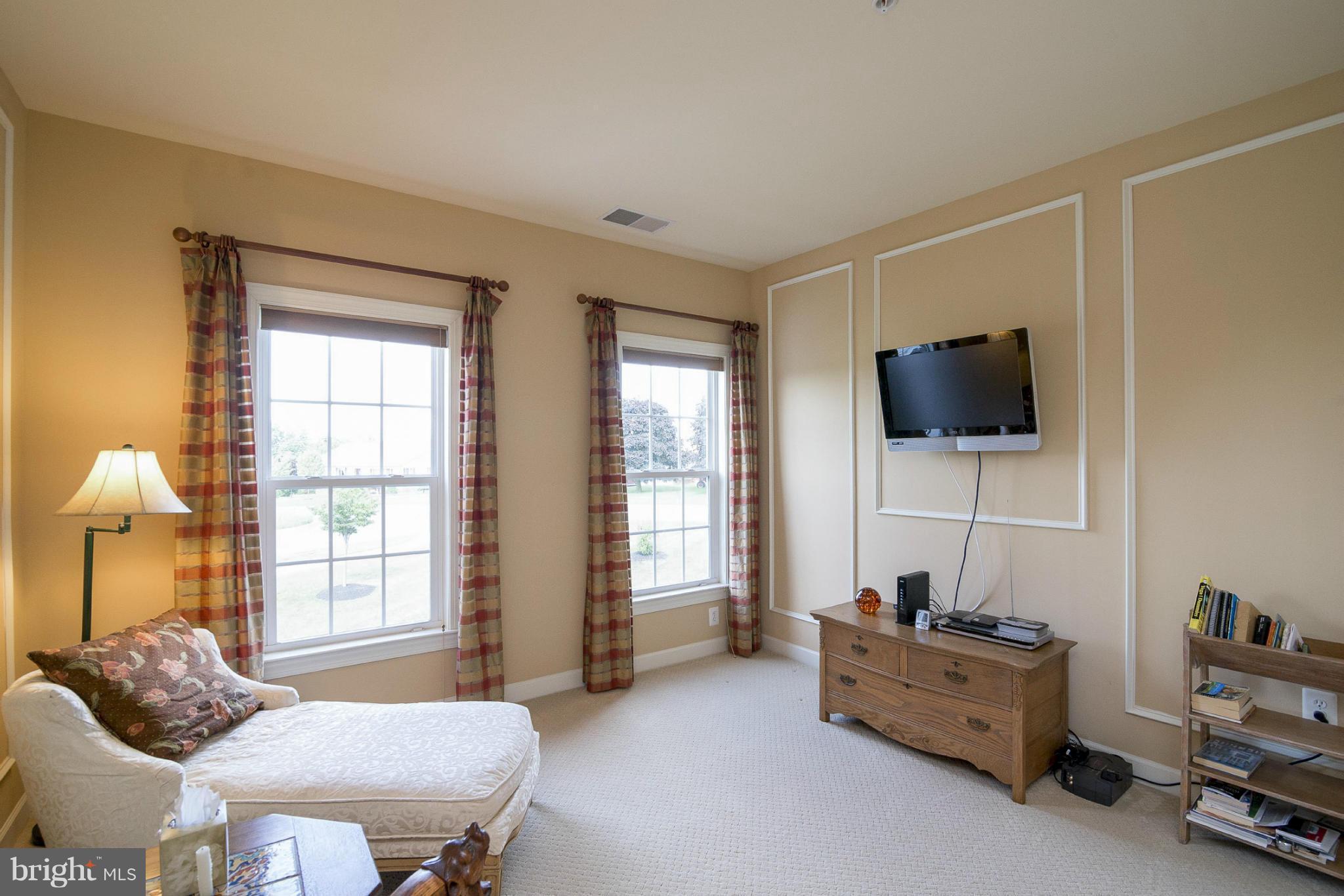 POOL RIDGE - Residential