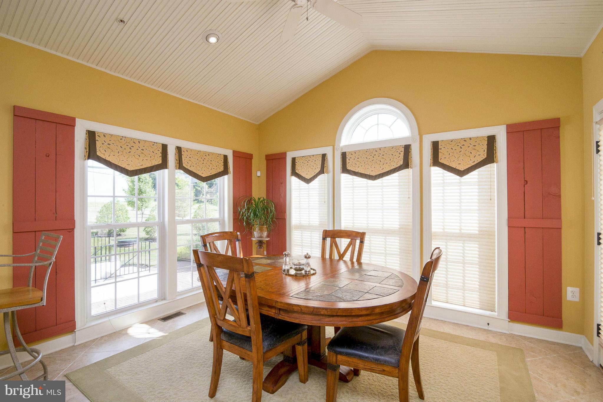 POOL RIDGE - Residential