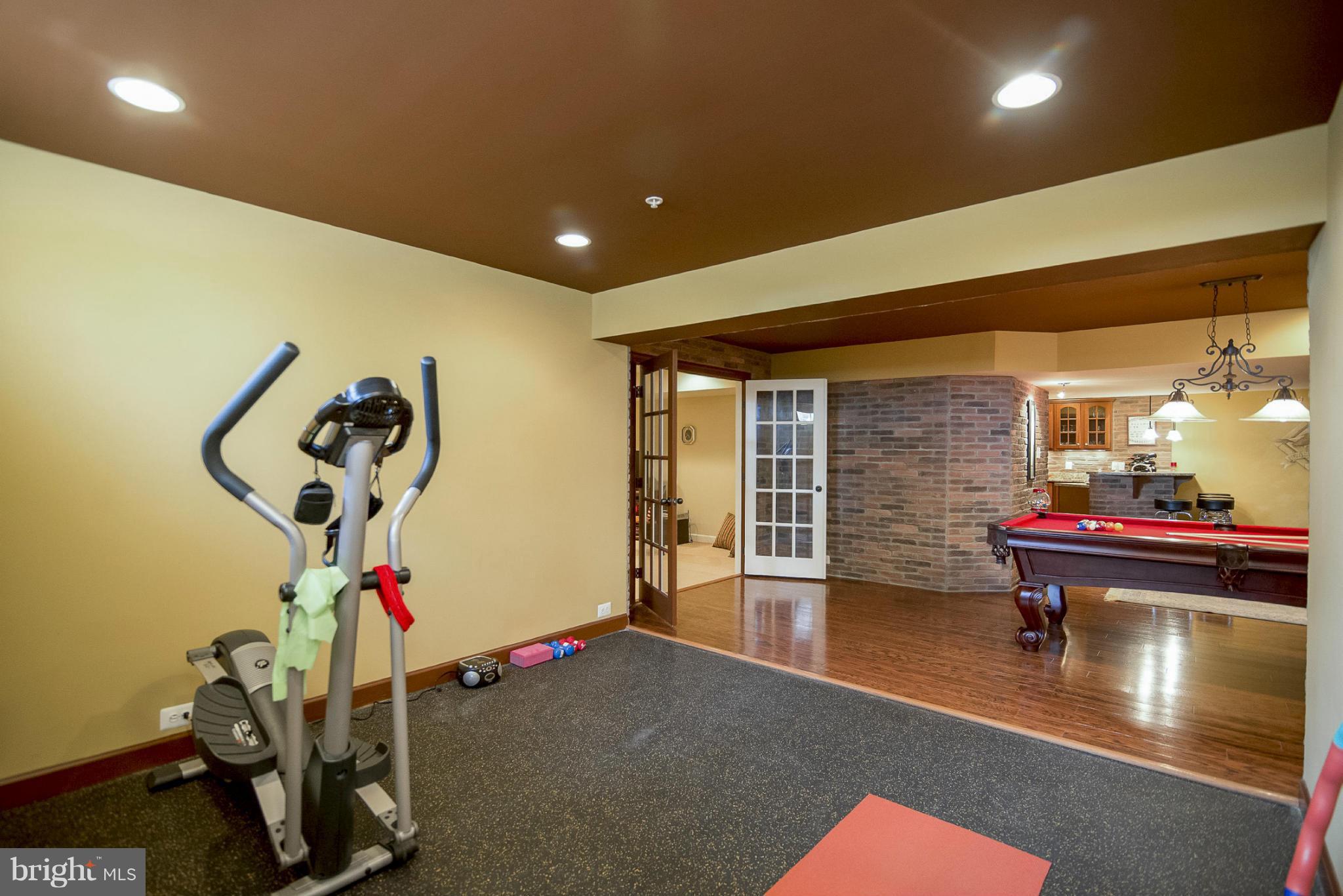 POOL RIDGE - Residential