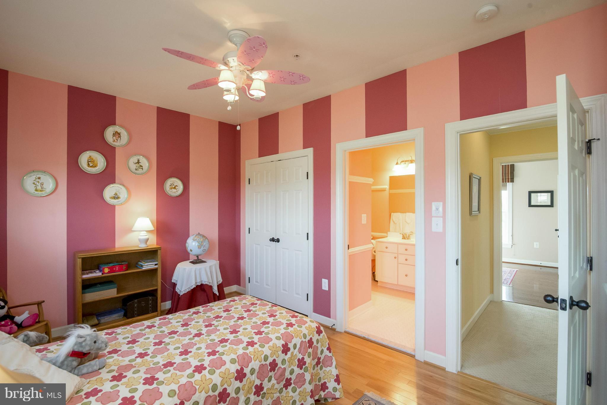 POOL RIDGE - Residential