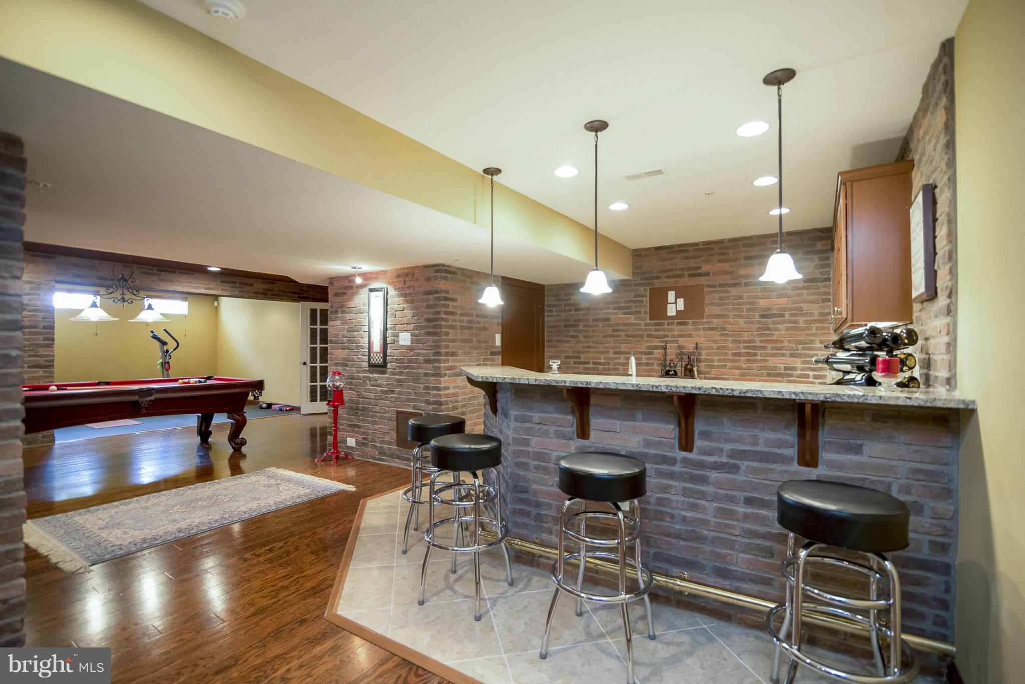 POOL RIDGE - Residential