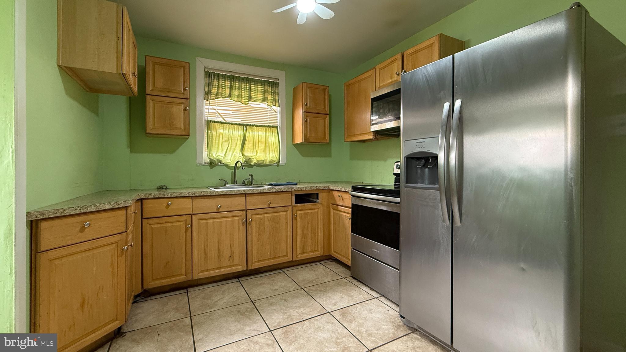 WEST OAK LANE - Residential