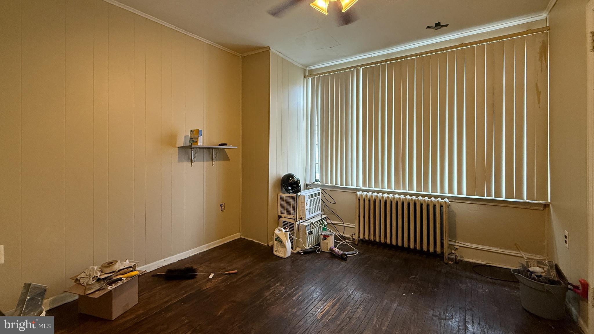 WEST OAK LANE - Residential