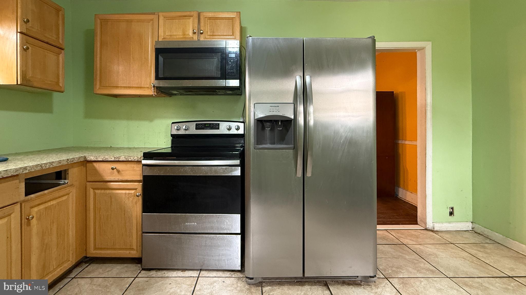 WEST OAK LANE - Residential