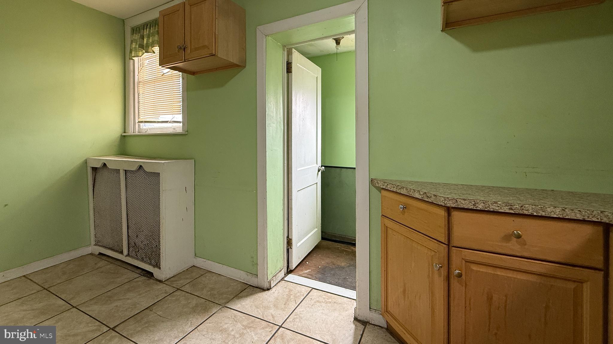 WEST OAK LANE - Residential