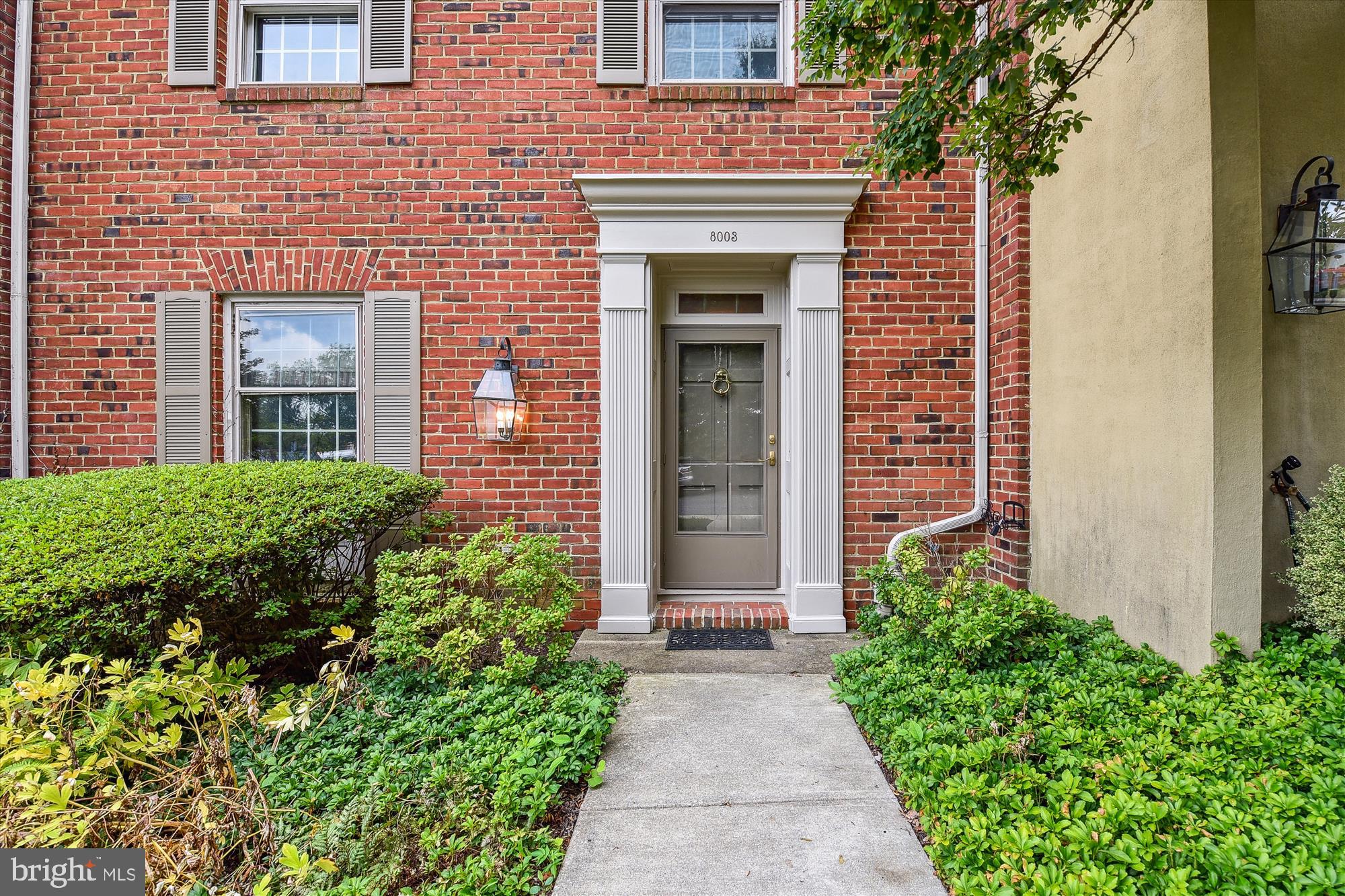 THORNTON WOOD - Residential