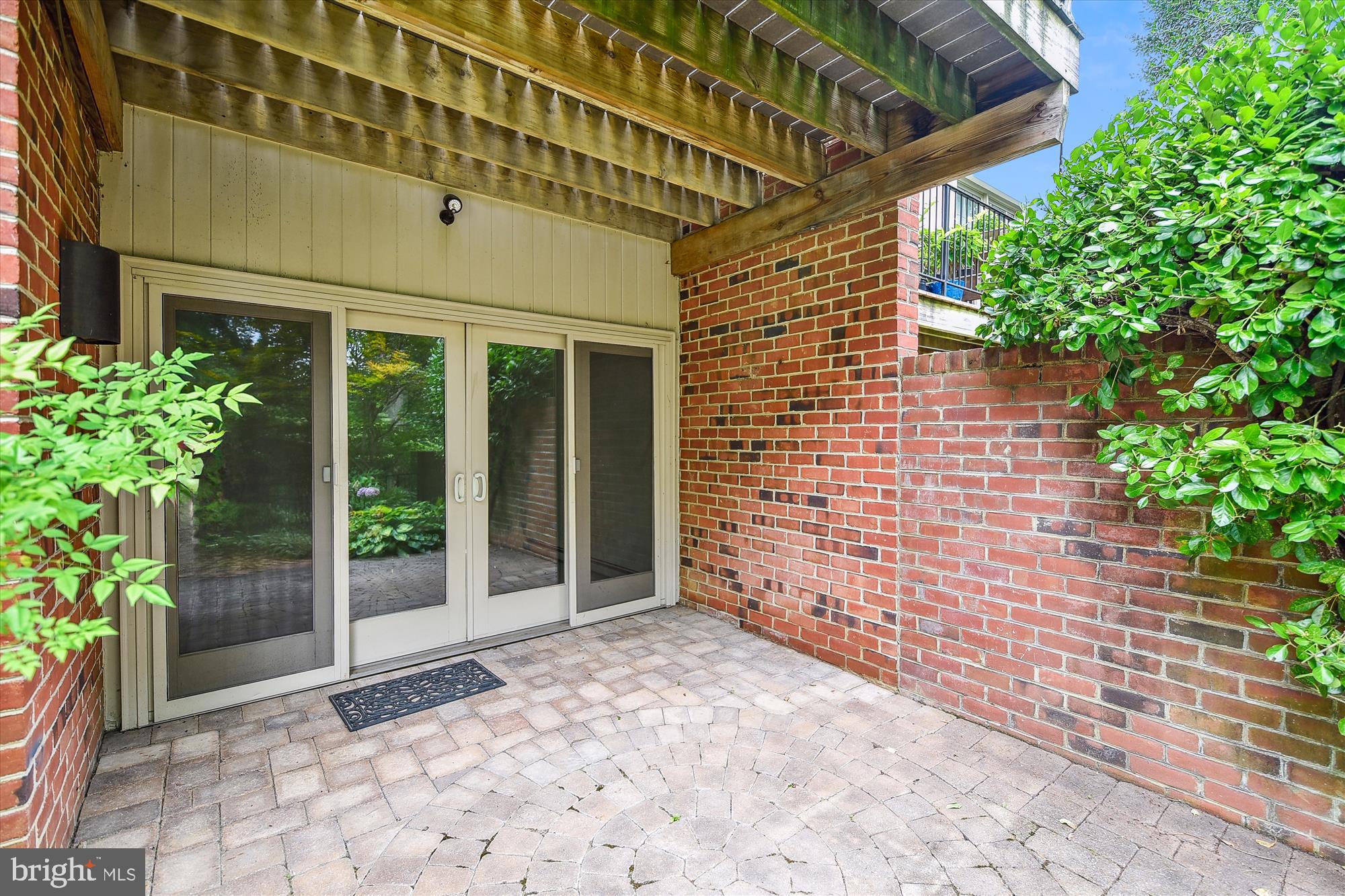 THORNTON WOOD - Residential