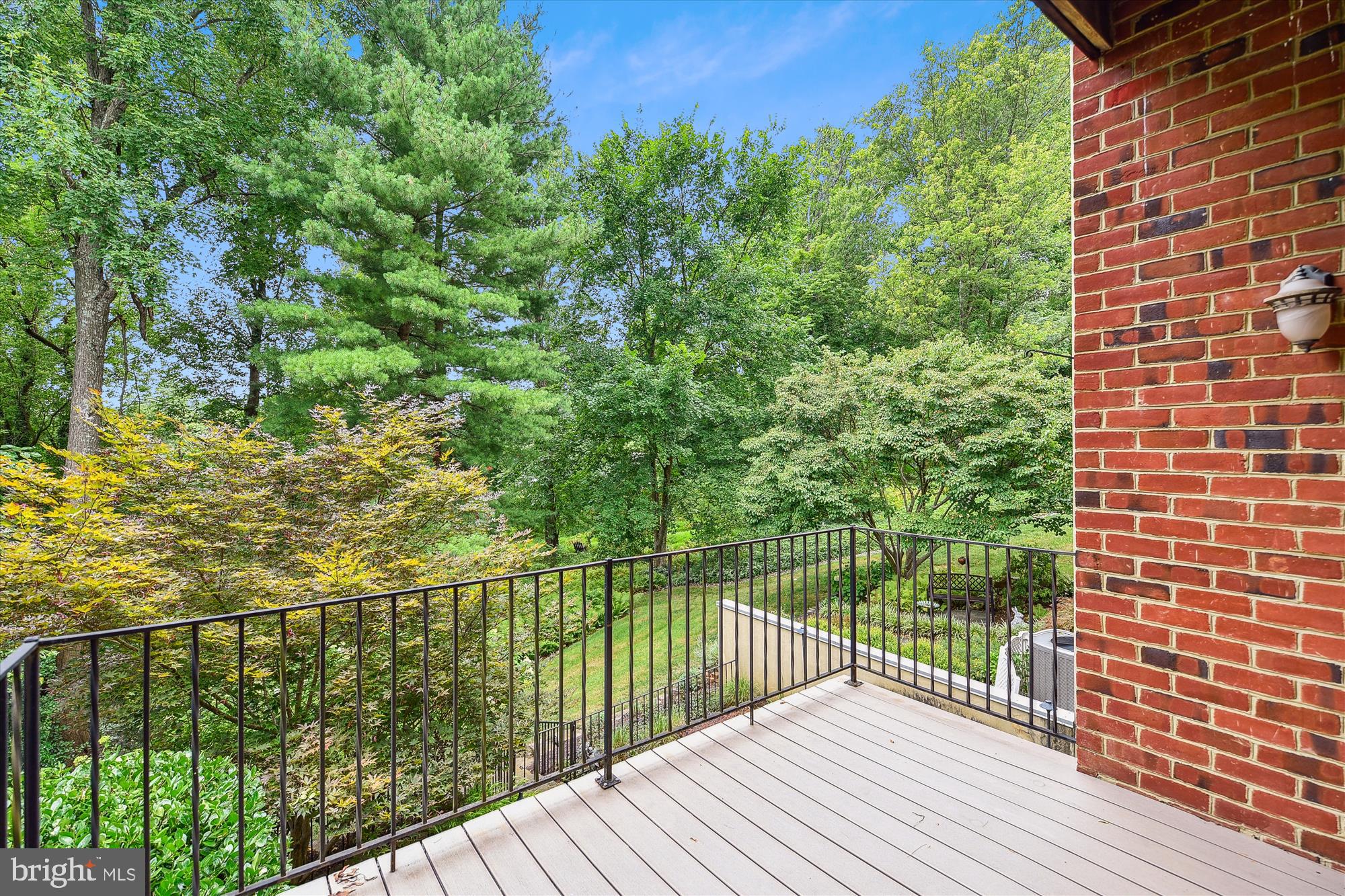 THORNTON WOOD - Residential