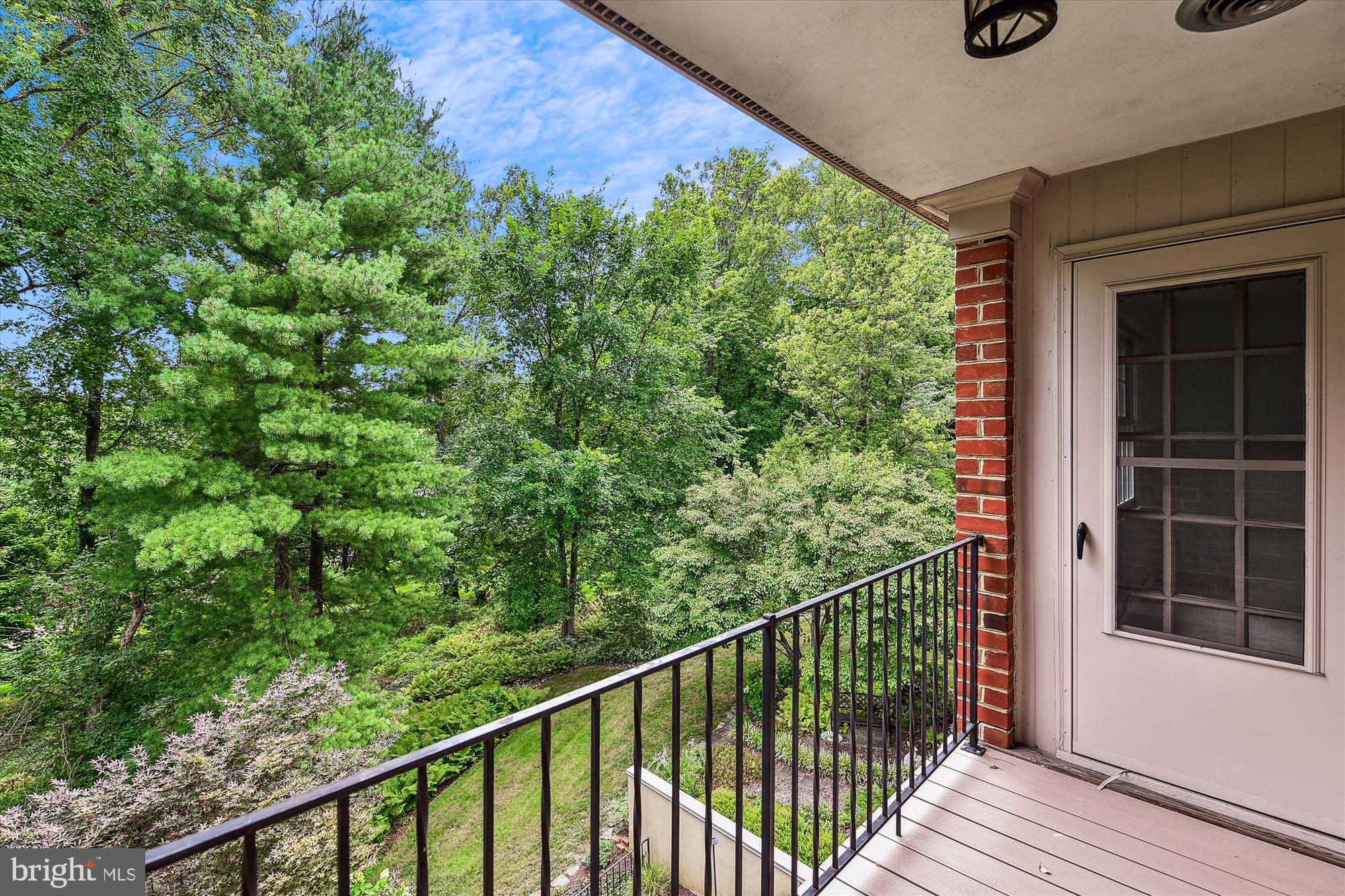 THORNTON WOOD - Residential