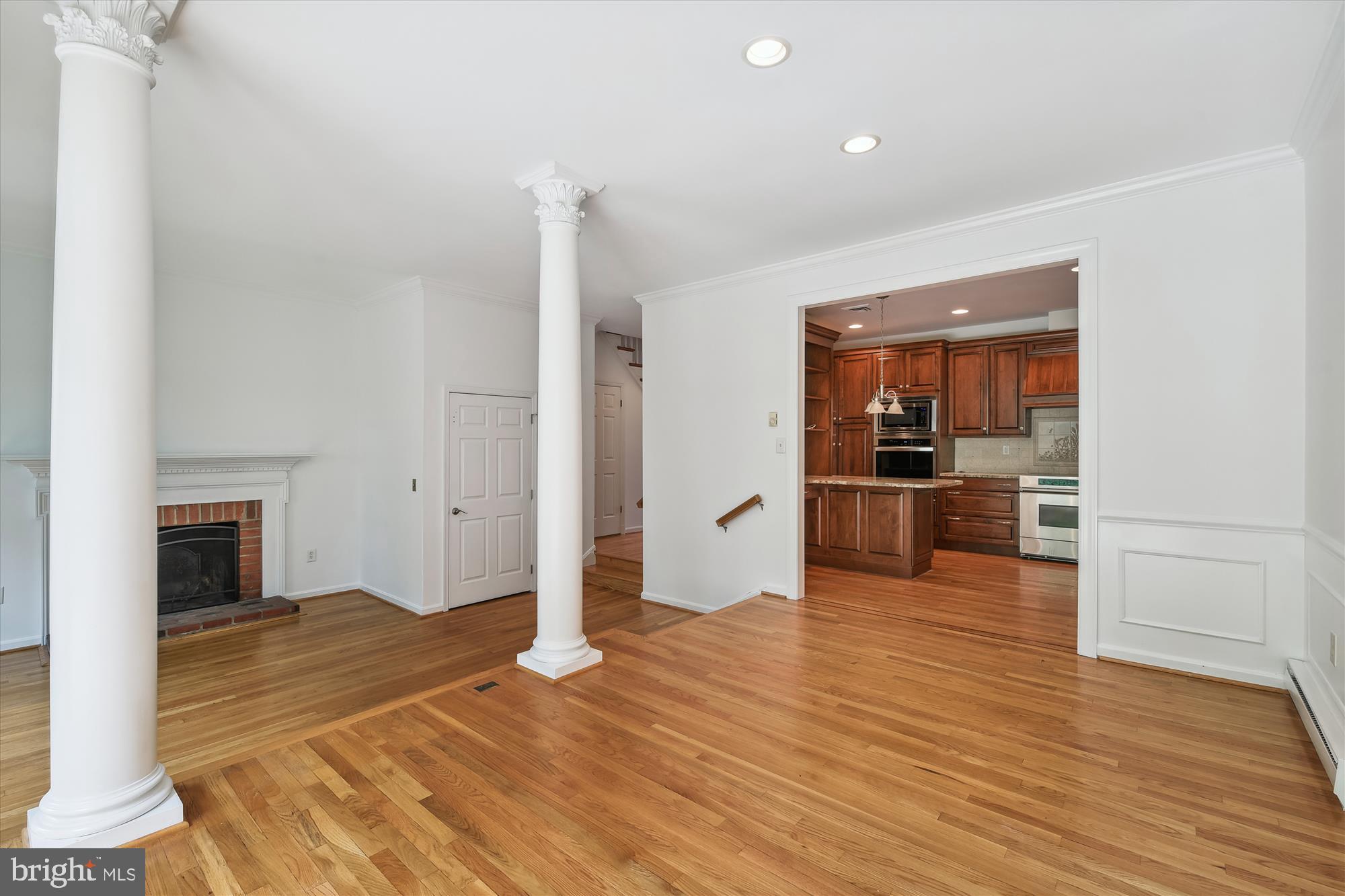 THORNTON WOOD - Residential