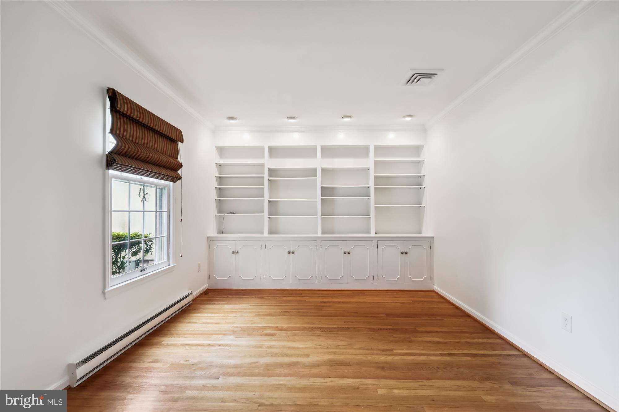 THORNTON WOOD - Residential