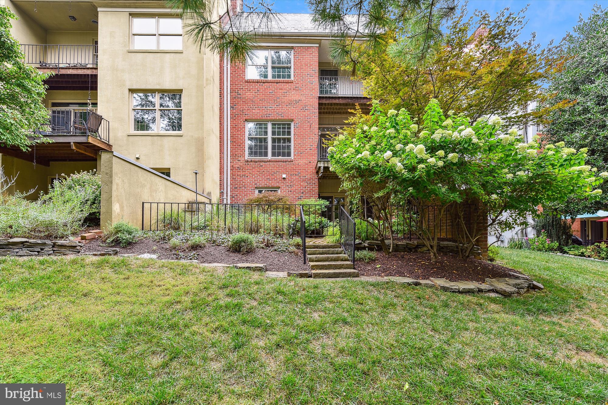 THORNTON WOOD - Residential