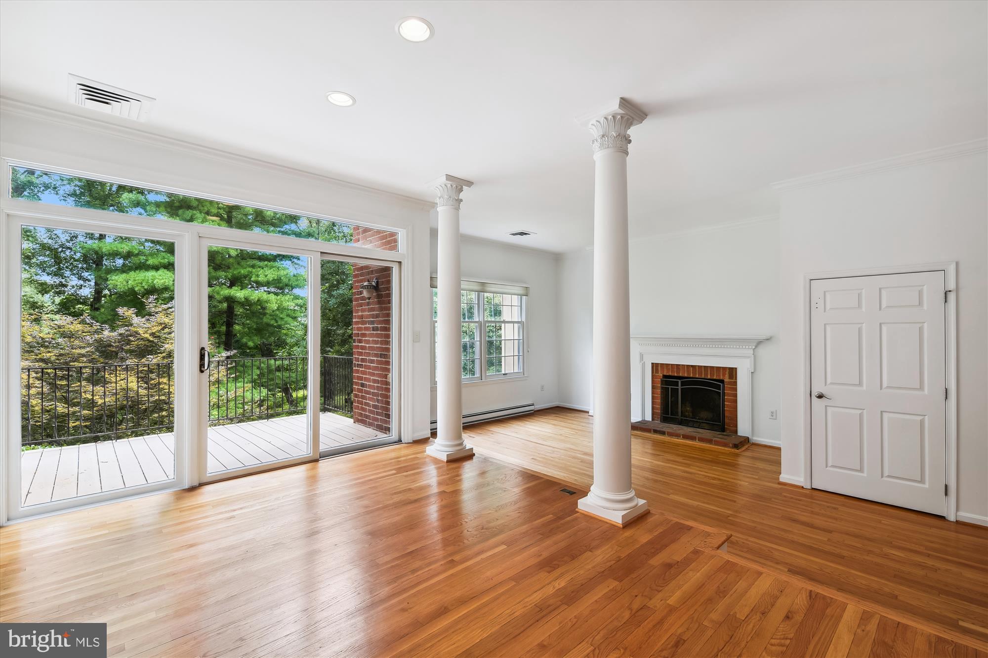 THORNTON WOOD - Residential