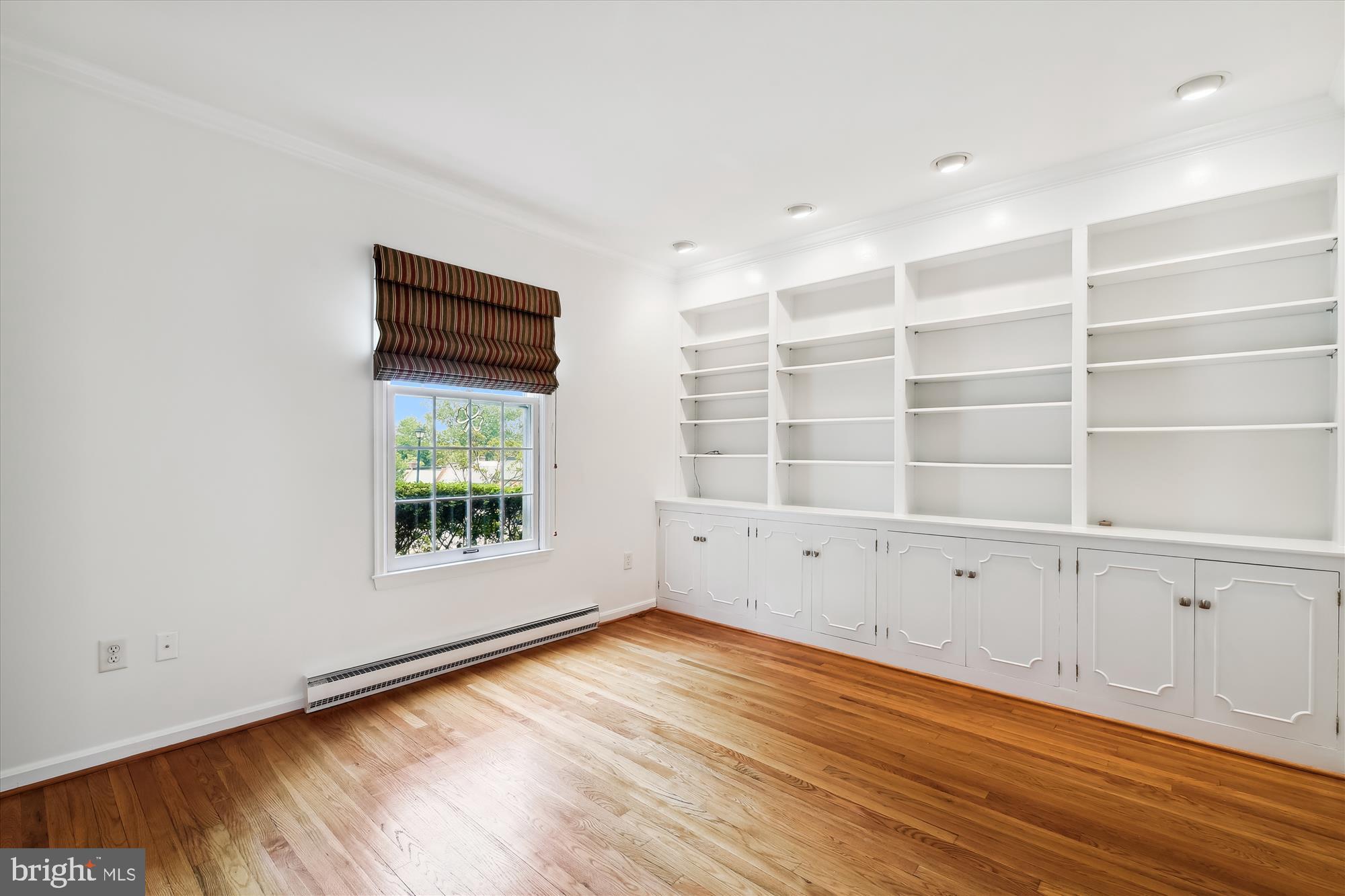 THORNTON WOOD - Residential