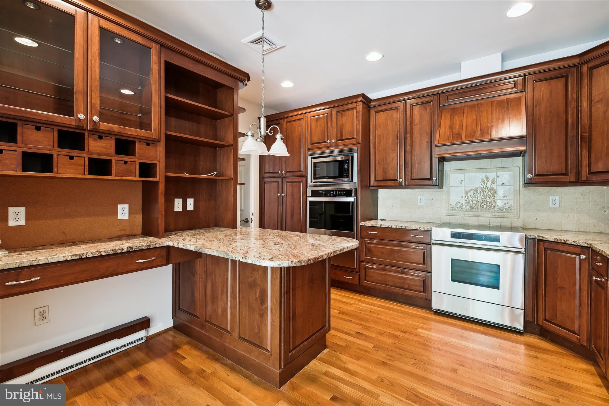 THORNTON WOOD - Residential