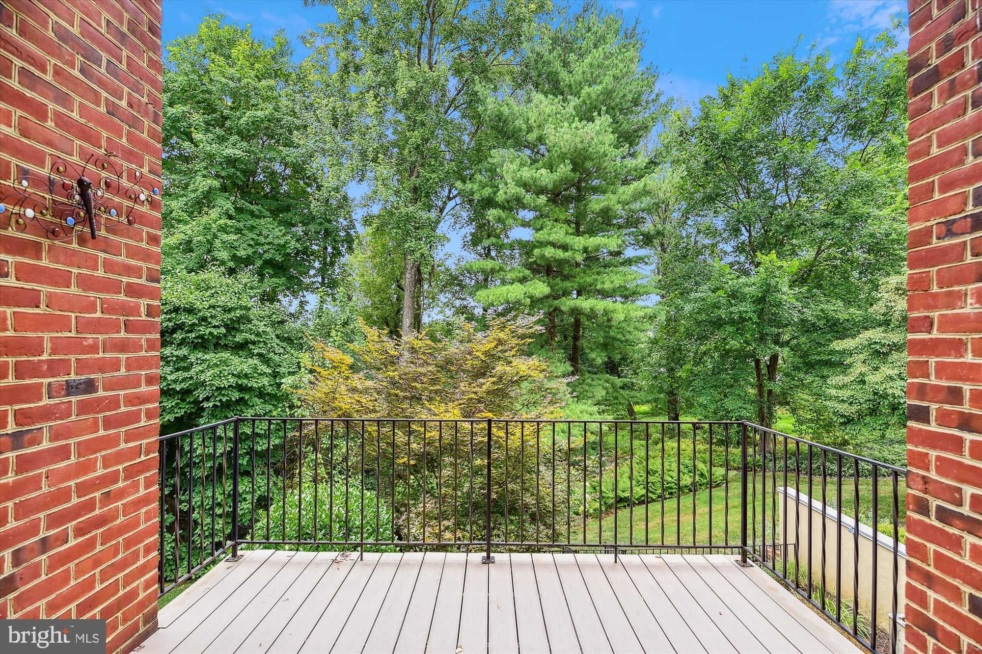 THORNTON WOOD - Residential