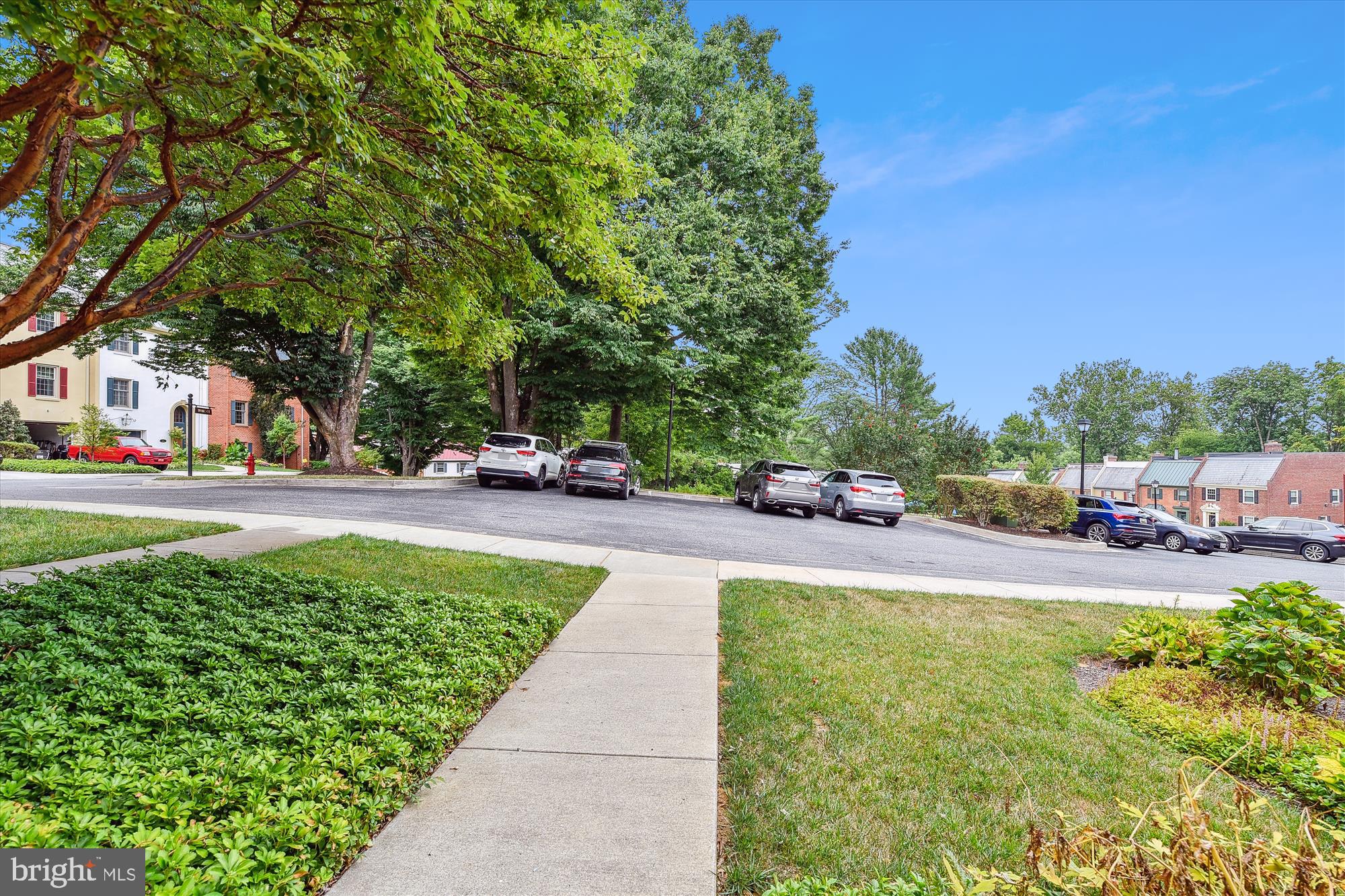 THORNTON WOOD - Residential