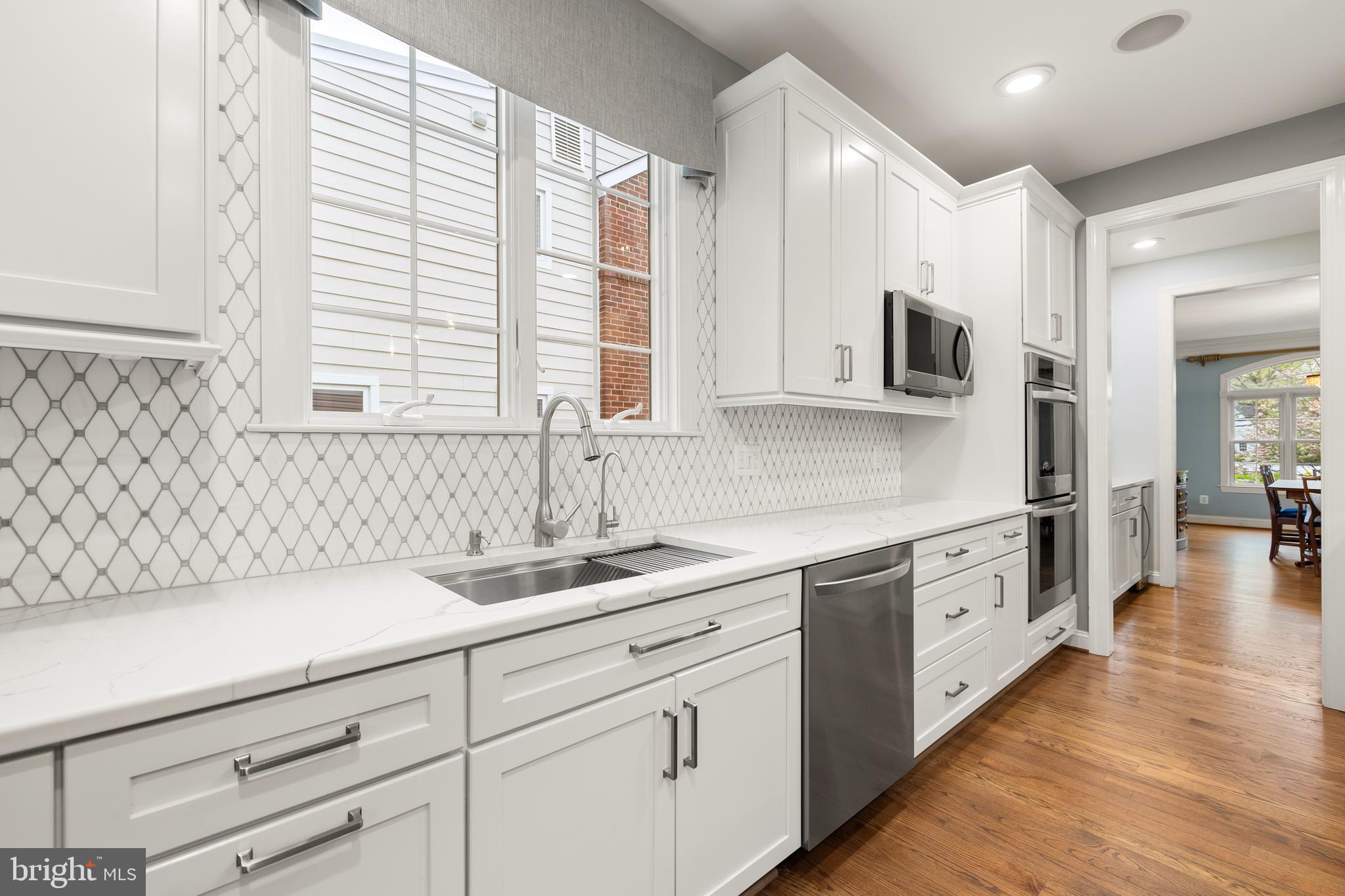 OVER LEE KNOLLS - Residential